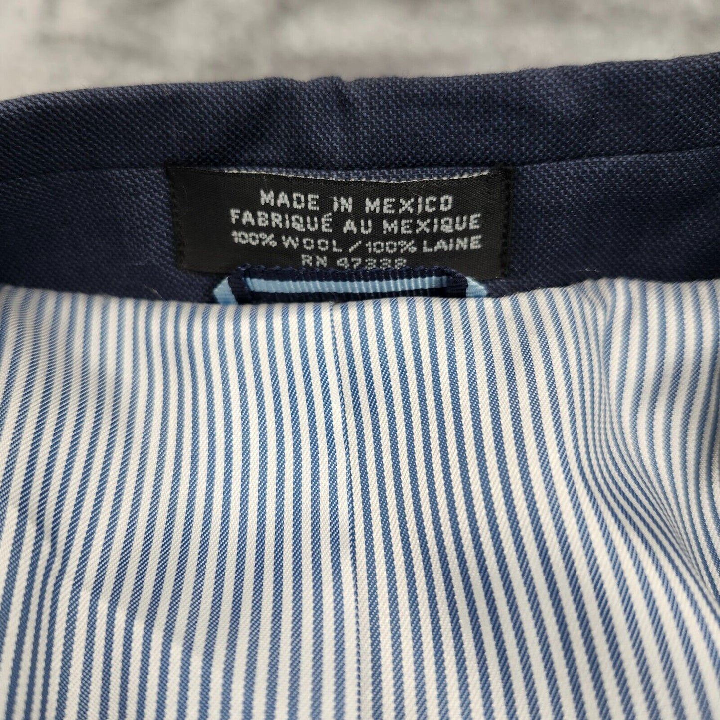 NWoT Tommy Hilfiger Navy Suit Jacket Notch Lapel 2 Button 44 Regular 100% Wool
