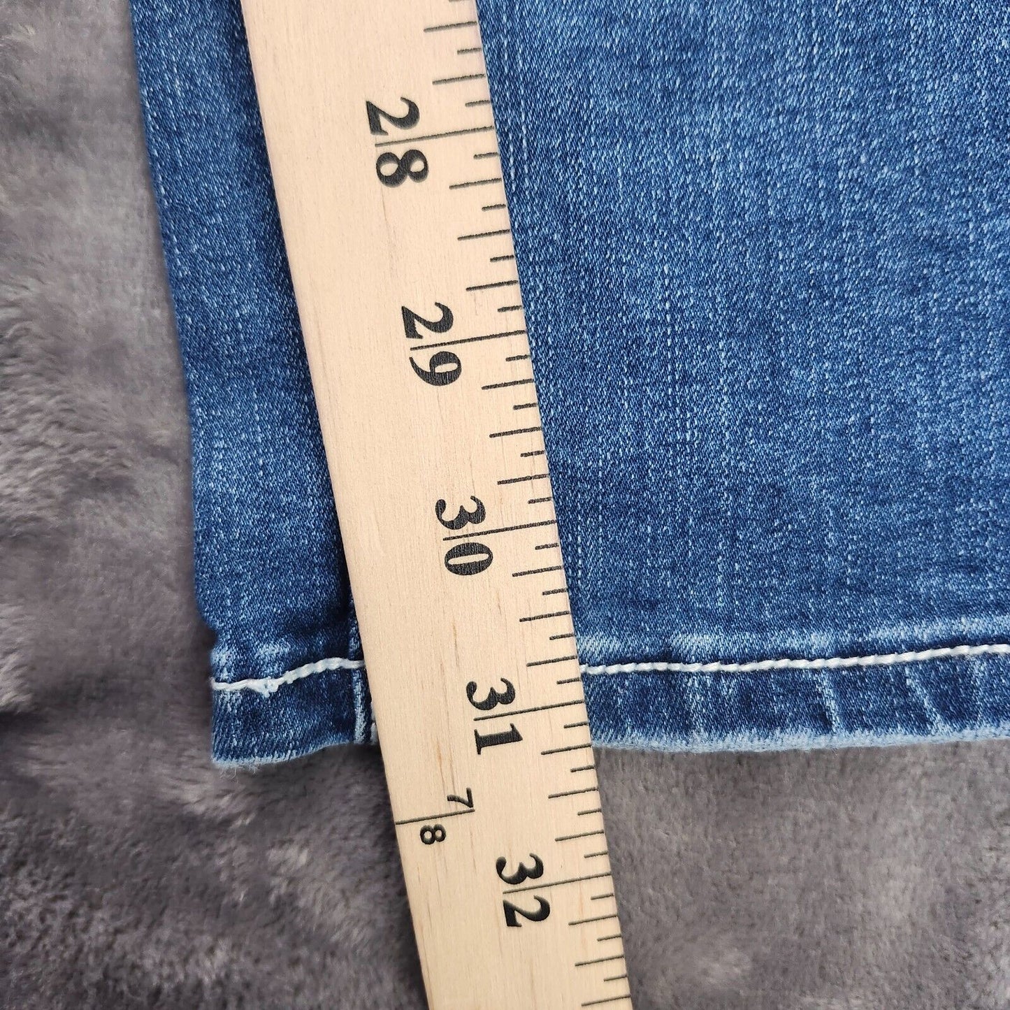 Flamingals Women's Straight Leg Faded Blue Jeans Size Large