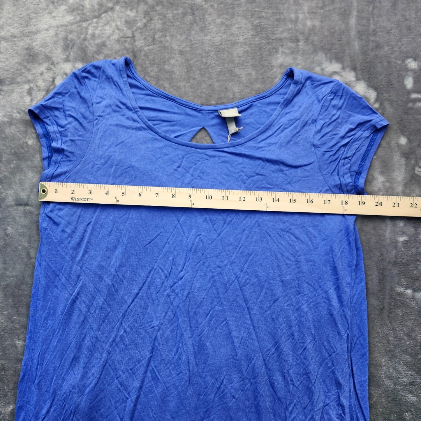 NWT Bench Urban Wear Womens T-Shirt Size Small Blue