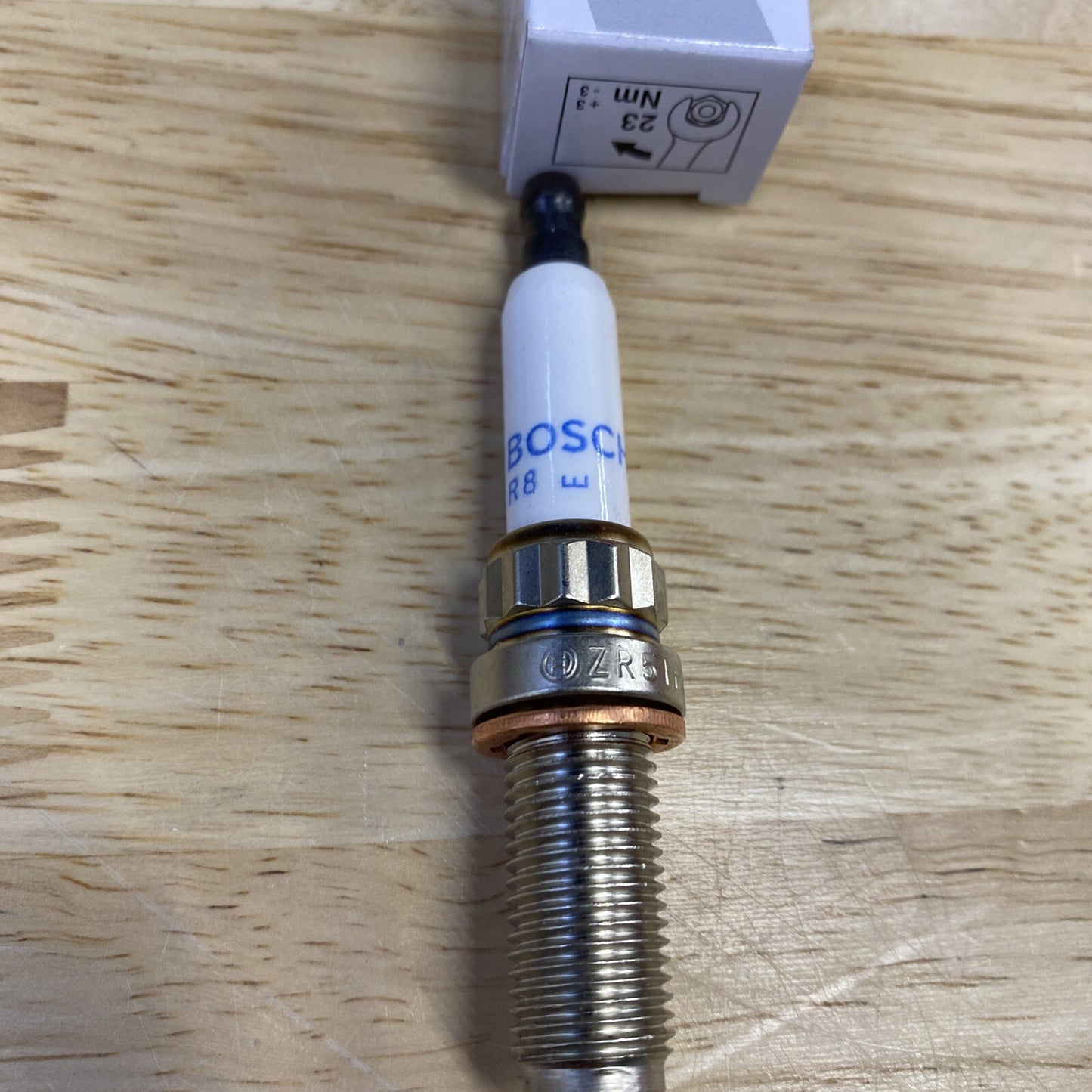Genuine BMW Spark Plug 12-12-0-037-582 Brand new, OEM