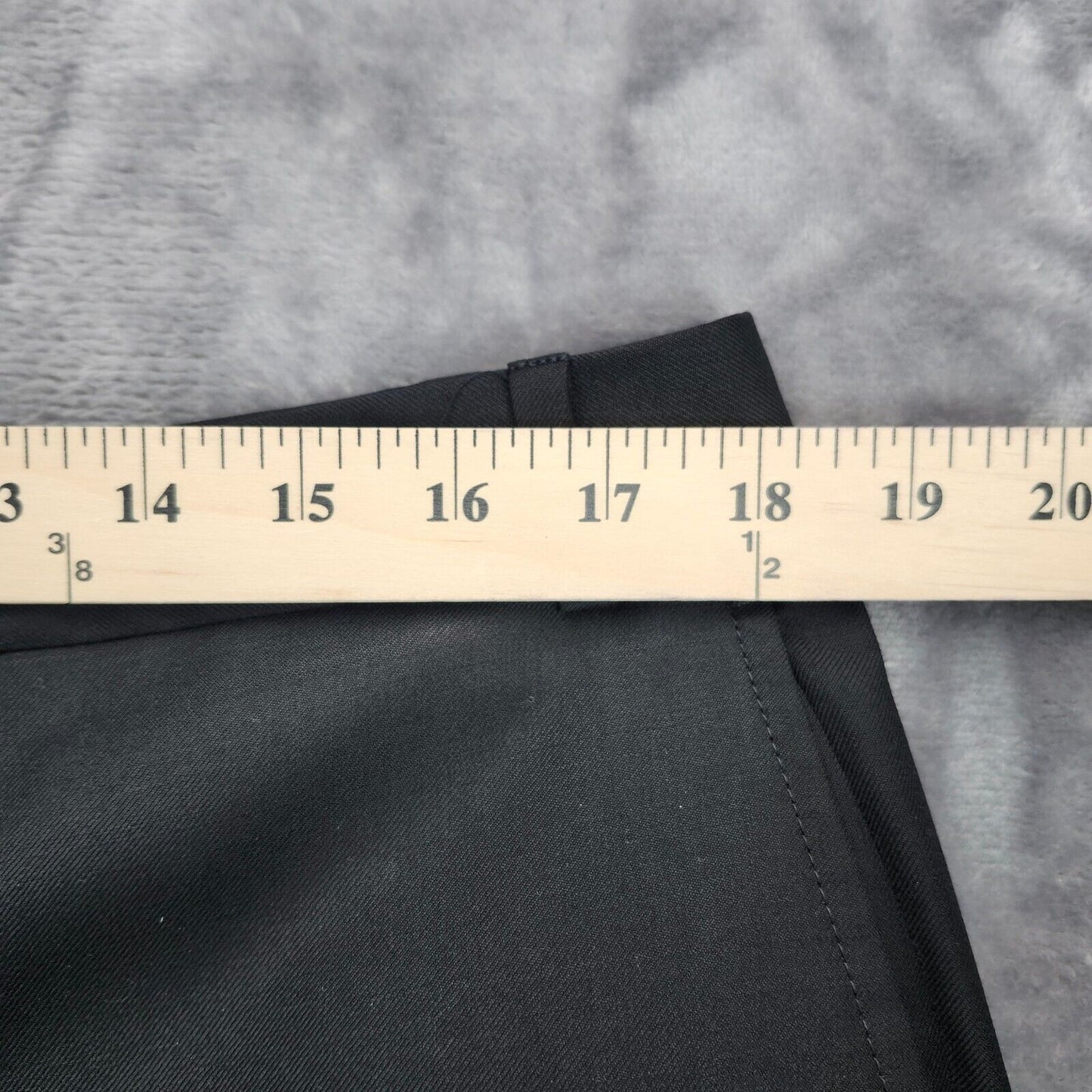 Calvin Klien Slim Fit Mens 100% Wool Suit Coat and Suit Pants size 40R