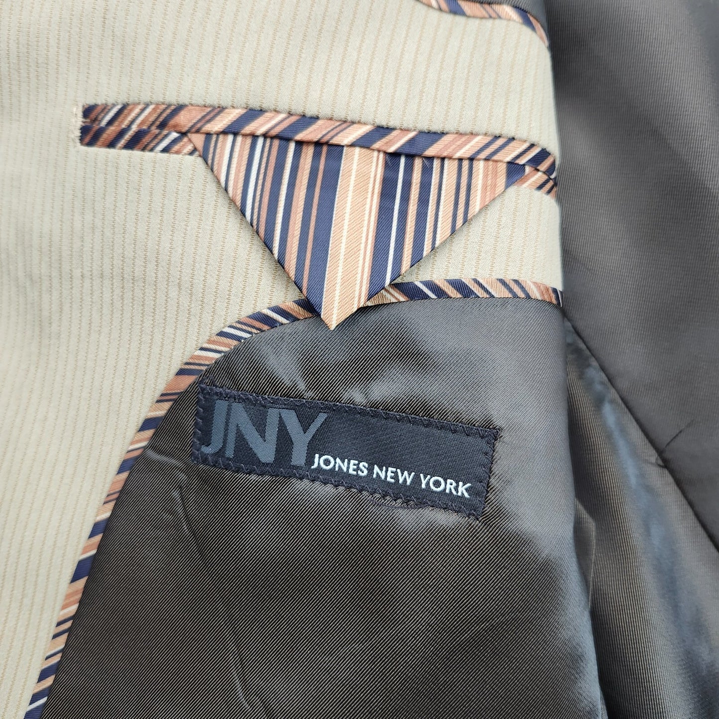 NWT JNY Jones New York Men's 40 Regular Suit Coat Style Adler Tan Notch Lapel