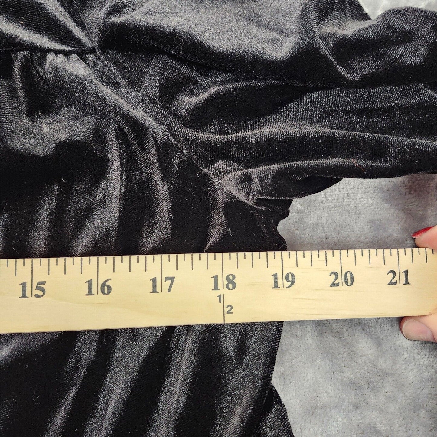 CUPSHE Womens Black Velvet Button Up Dress Size Medium