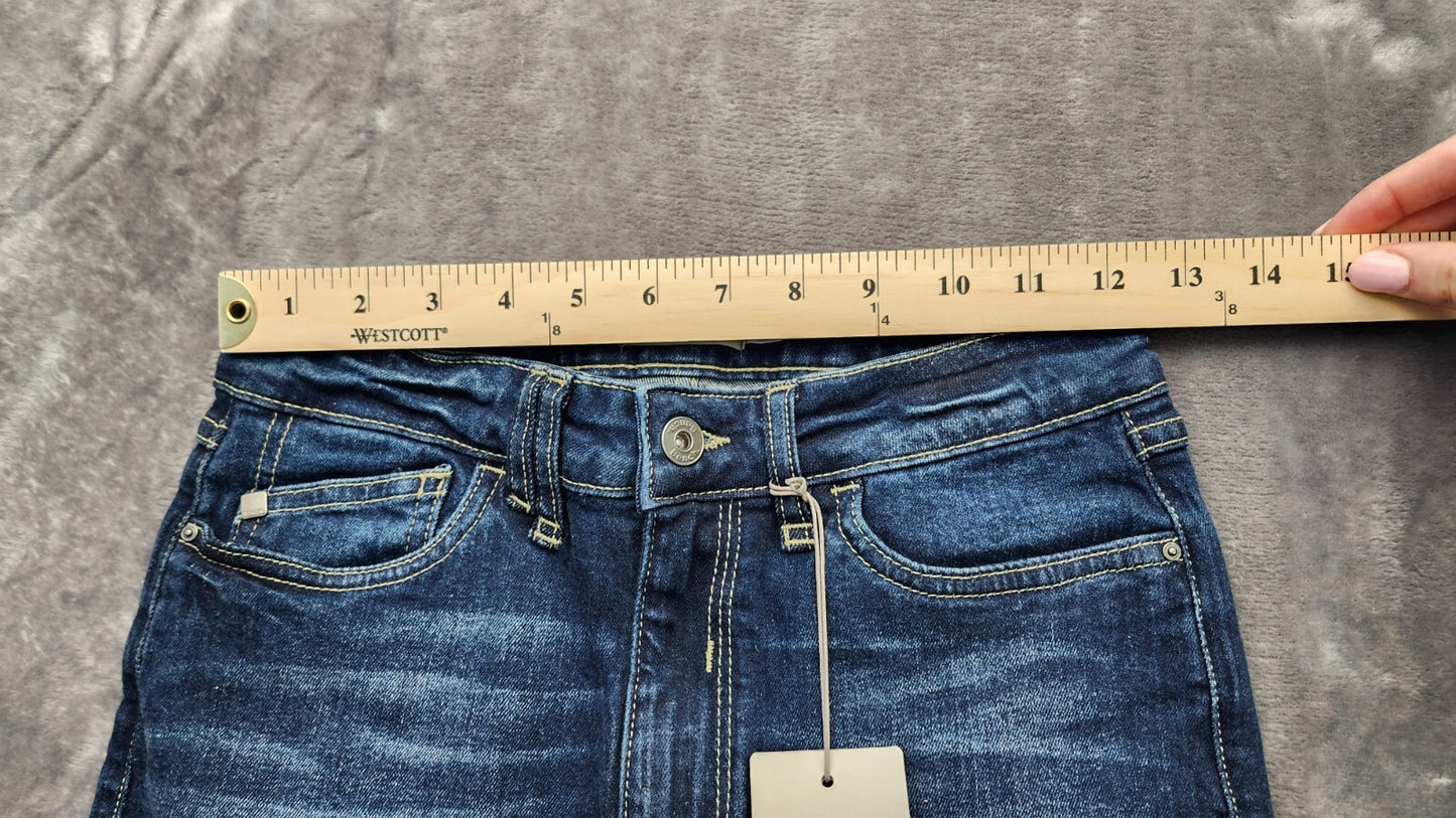 NWT Bench Urban Wear Womens Jeans Size 27w 32L blue