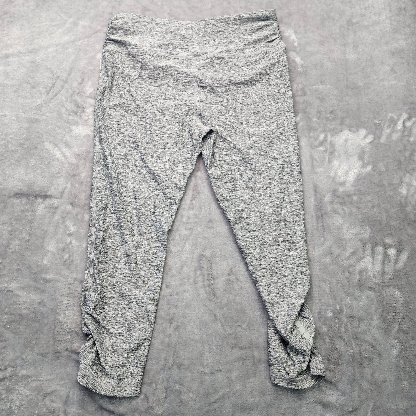 NWT Bench Urban Wear Womens Yoga pants capri skinny Size Small gray