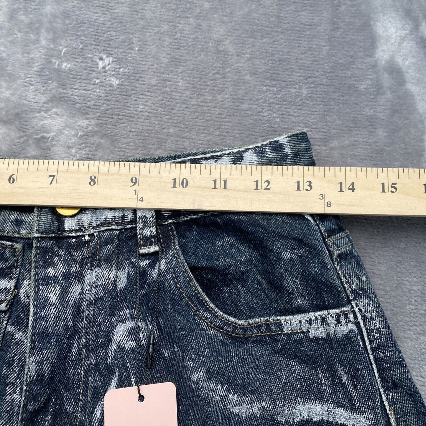 MICAS Denim Jeans Woman’s Size L Dark Wash with Solver Accents Blue Jeans Size L