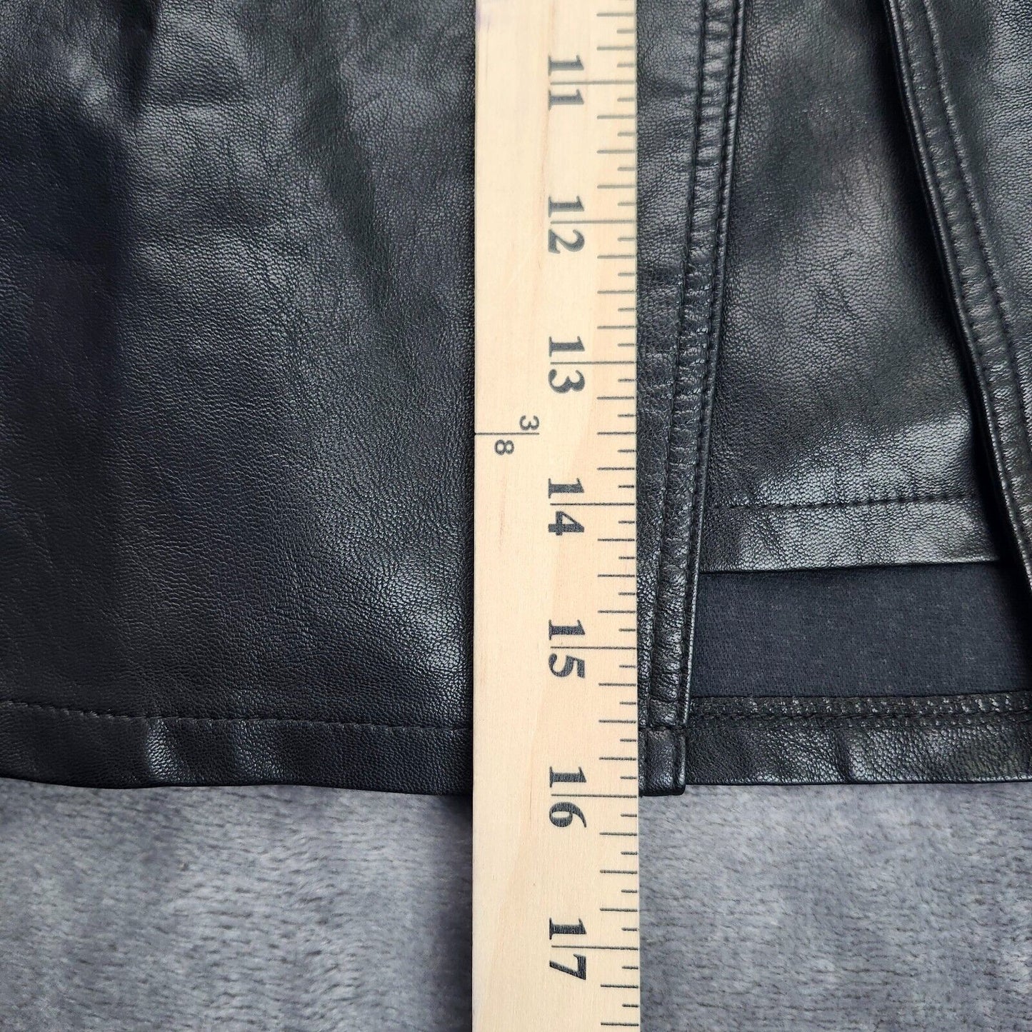 Finesse Faux leather mini skirt with side zip size Large
