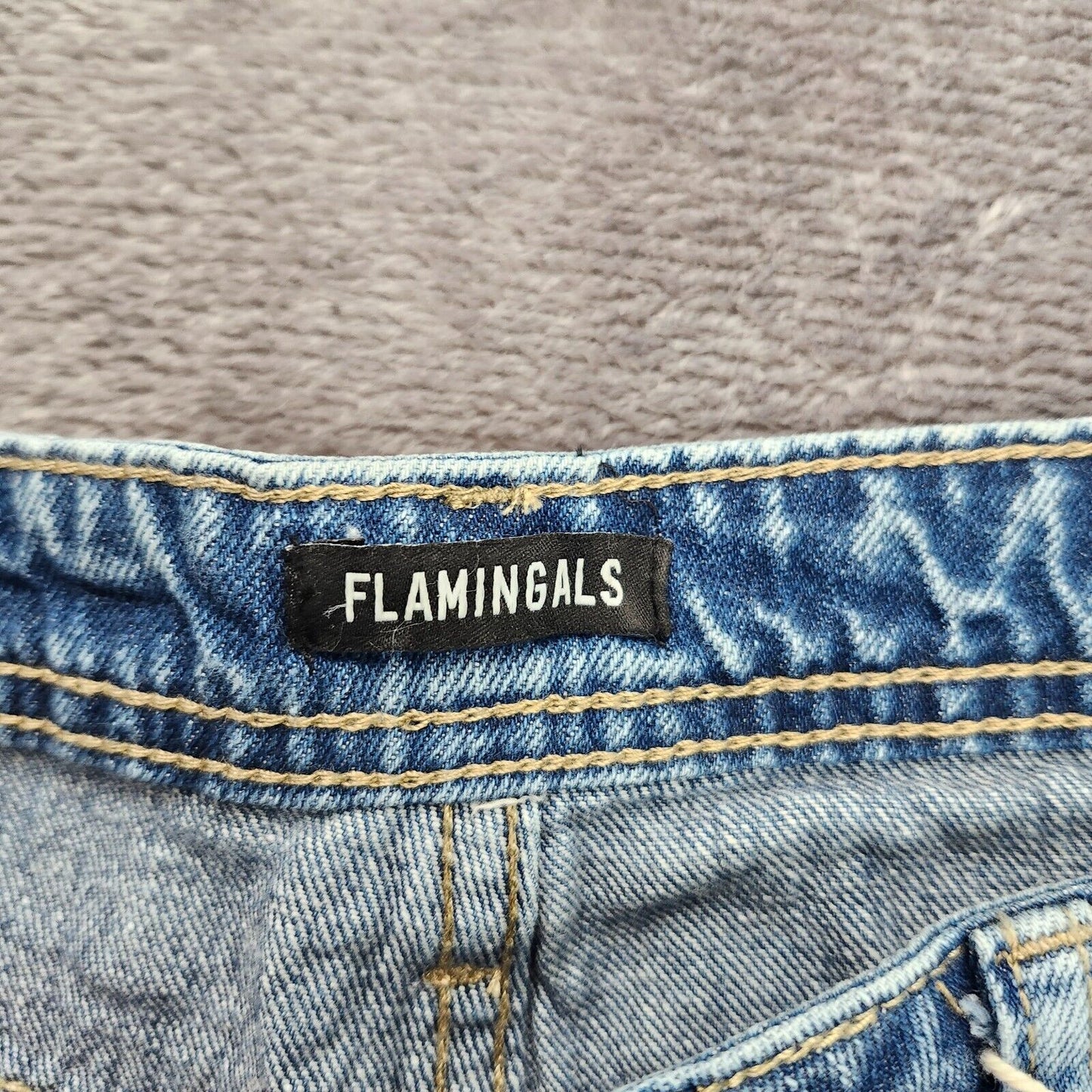 NWT Flamingals Women's High Waist Straight Ripped Ankle Blue Jeans Size Medium