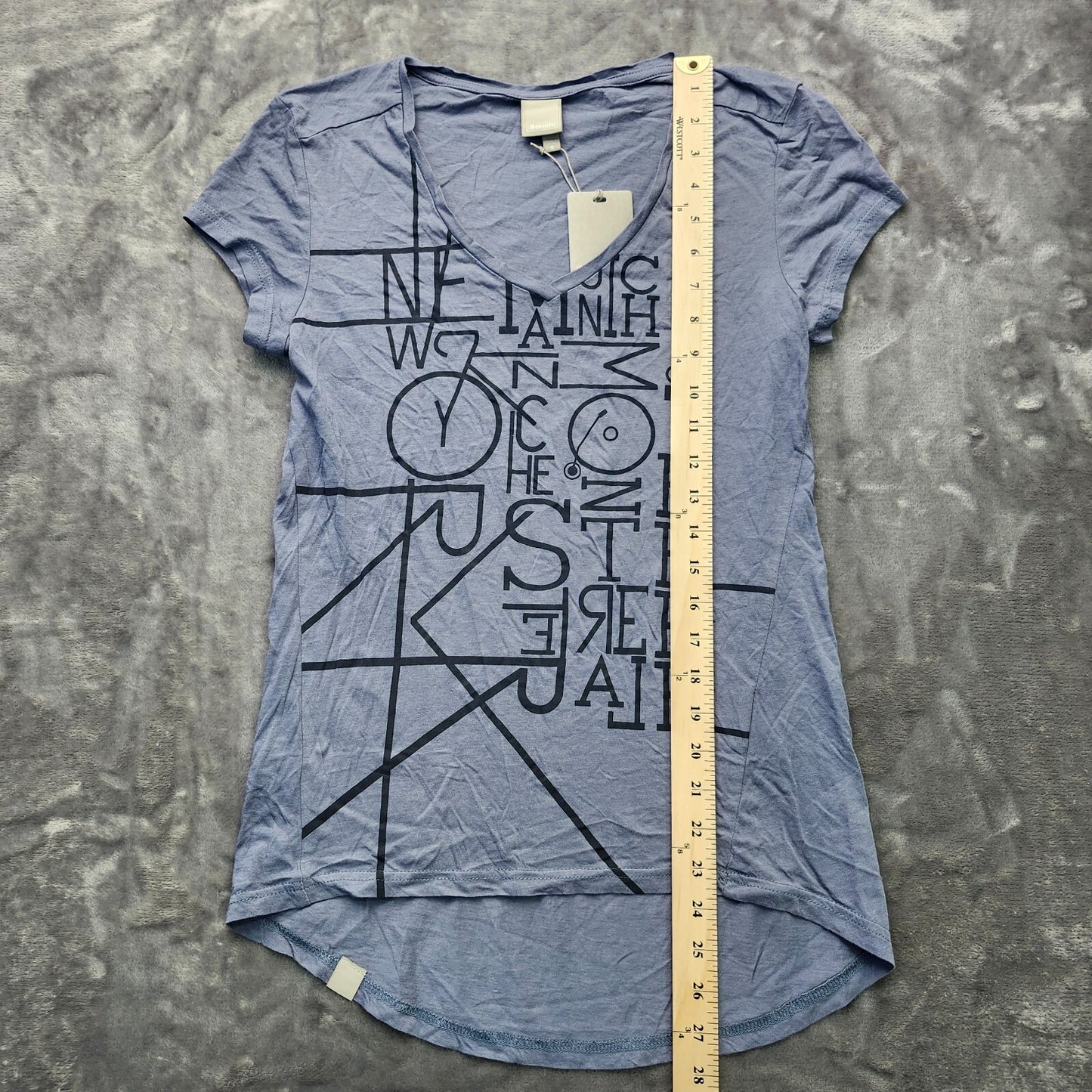 Bench Urban Wear Womens Graphic T-Shirt V-Neck Size Small