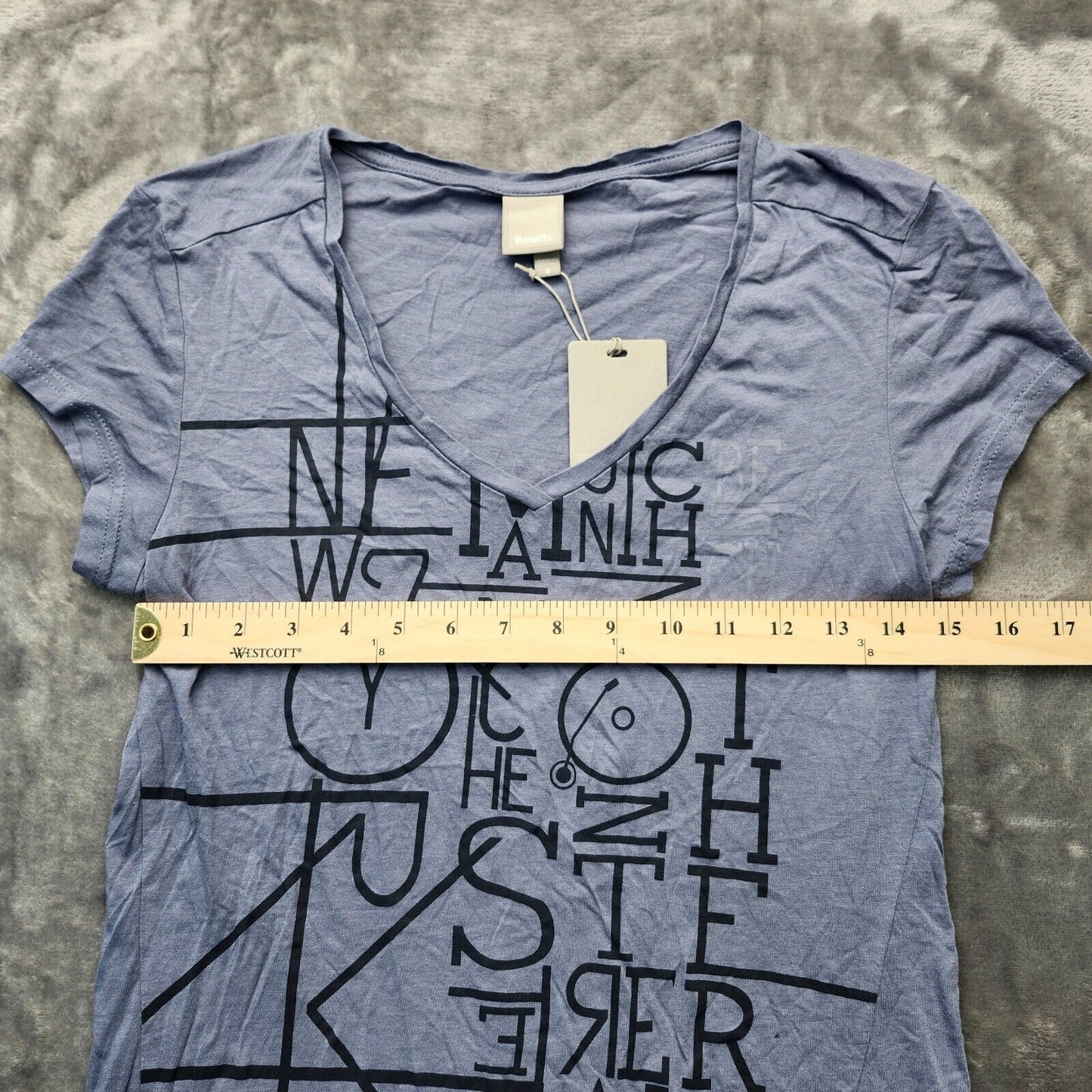 Bench Urban Wear Womens Graphic T-Shirt V-Neck Size Small