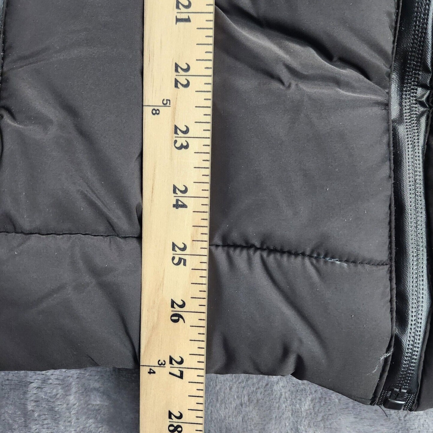 Men's Black Puffer Vest Size XL