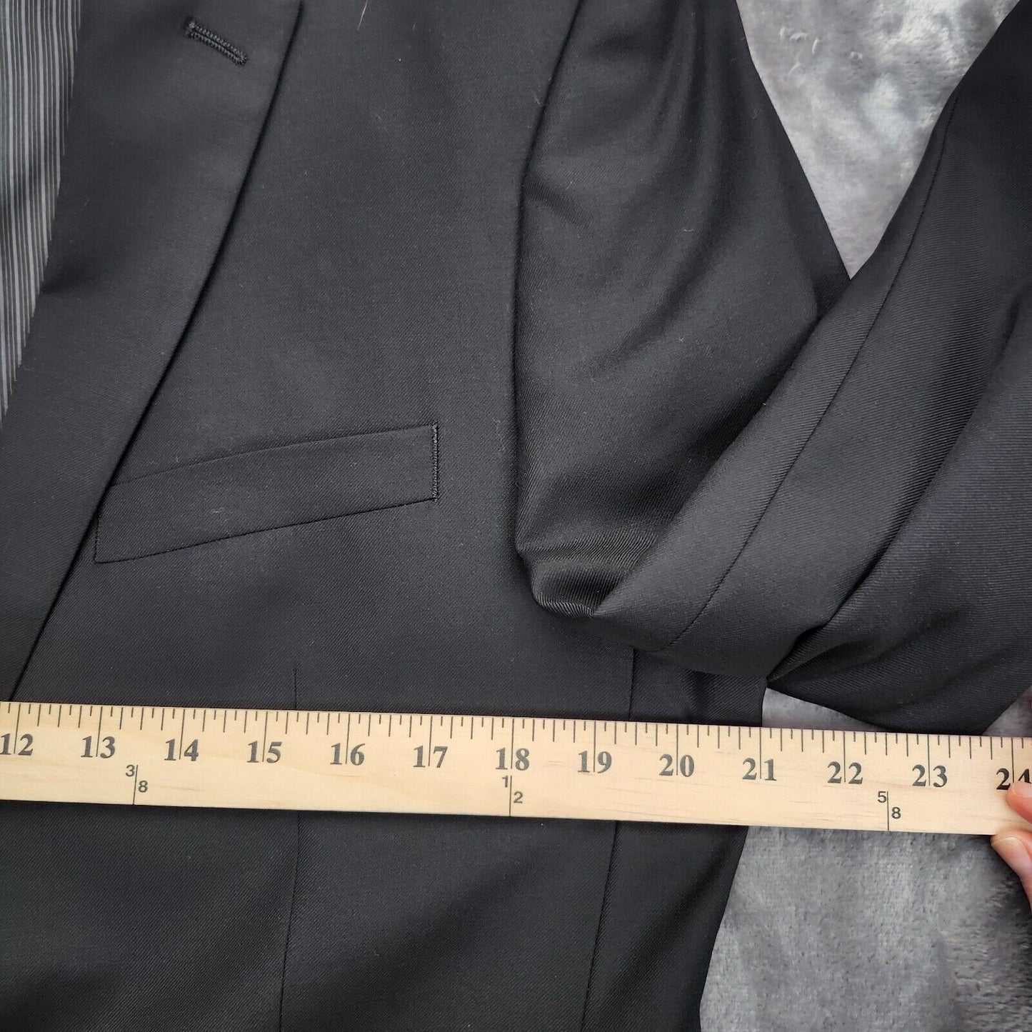 Calvin Klien Slim Fit Mens 100% Wool Suit Coat and Suit Pants size 40R