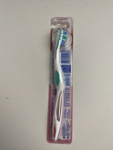 Colgate Advanced Floss-Tip Toothbrush - Medium - NEW