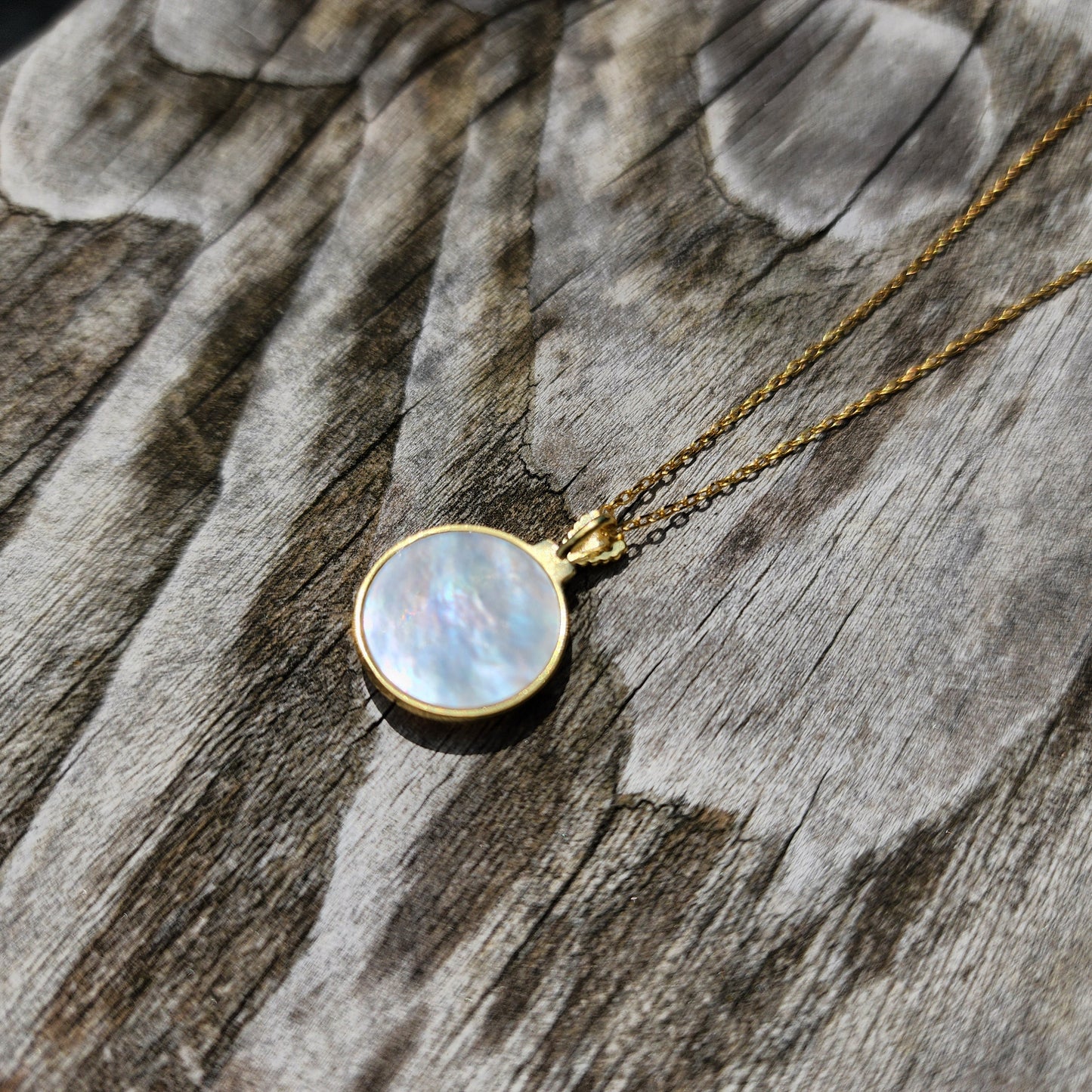 Opera Golden Necklace | Mother of Pearl Pendant Necklace