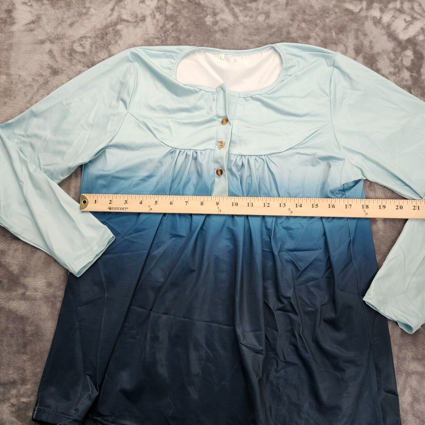 Women Gradient V-neck Long Sleeve Button Blouse Size Light Blue Large