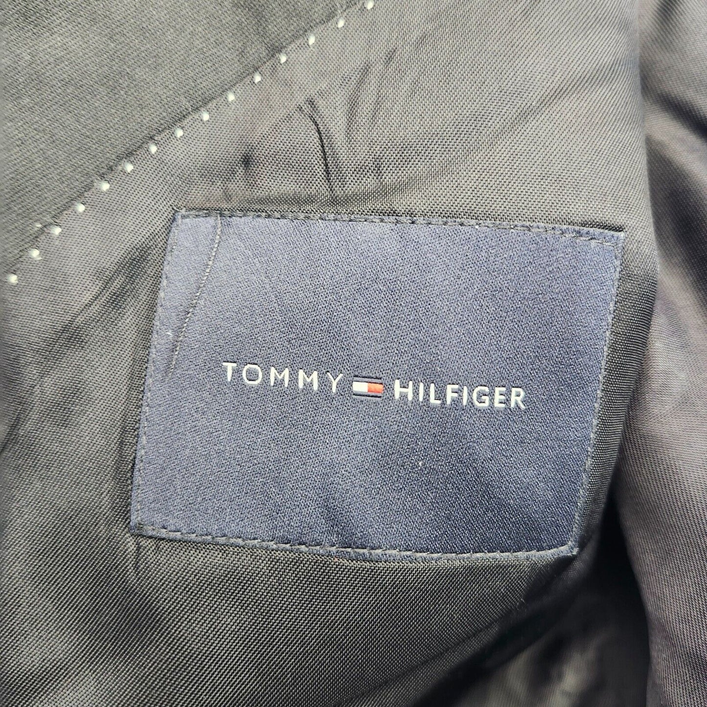 Tommy Hilfiger 100% Wool Suit Set Jacket Size 46 Regular, Pants 40 Regular