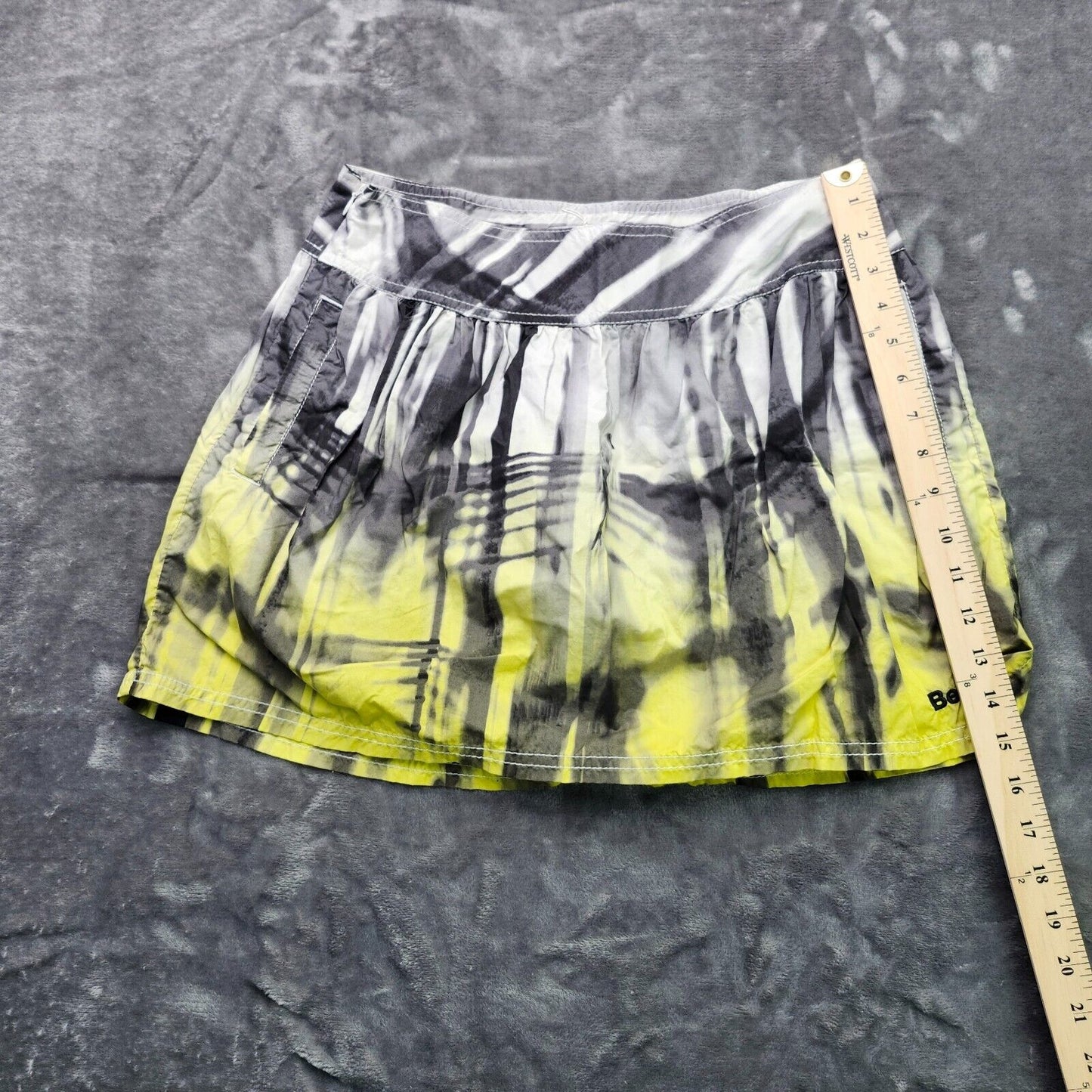 NWT Bench Urban Wear Womens Active Yellow Skirt Size SM