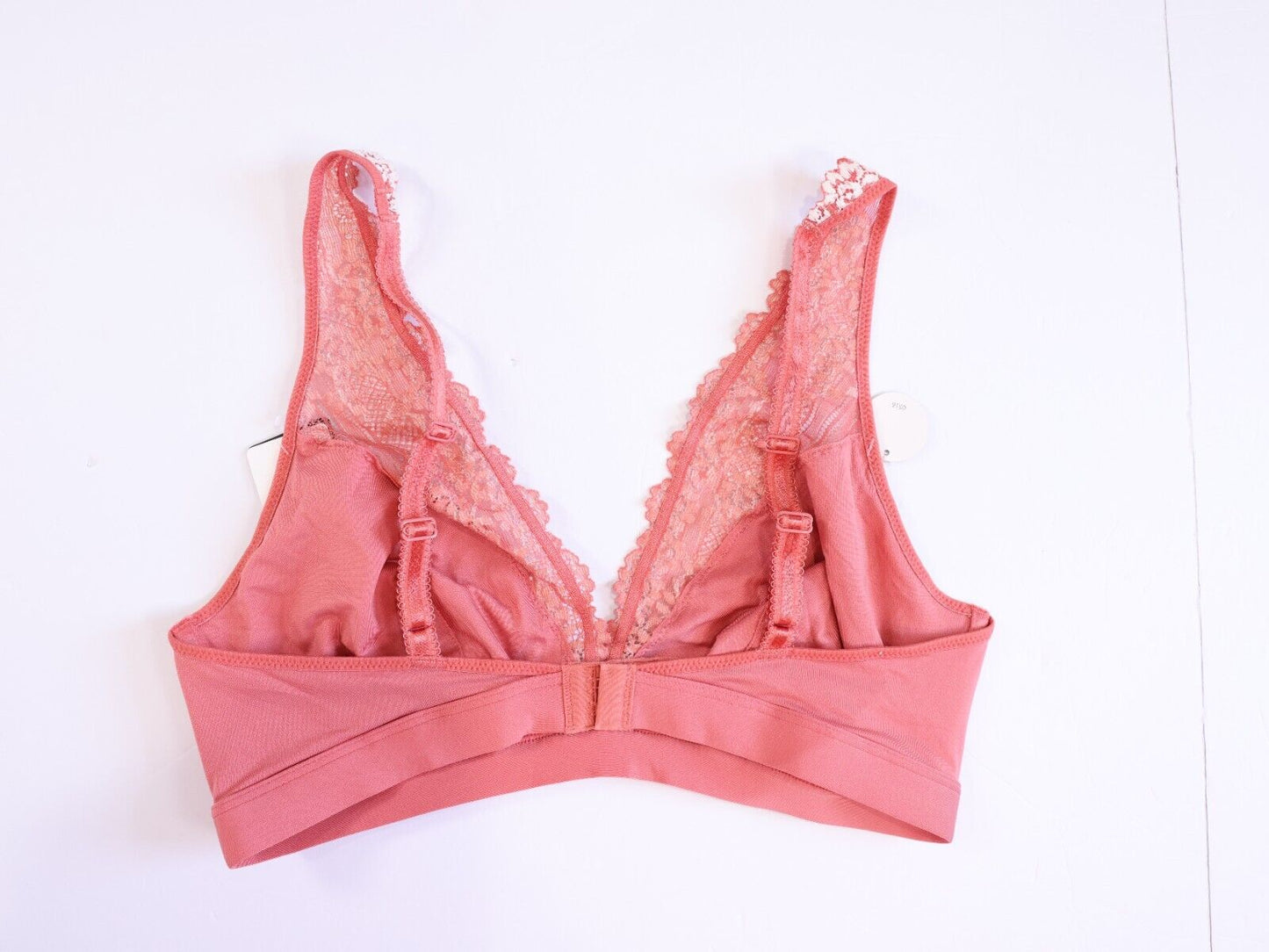 Wacoal Embrace Lace Non-Padded non-Wired 3/4Th Cup Lace Bralette Bra Coral sz 40