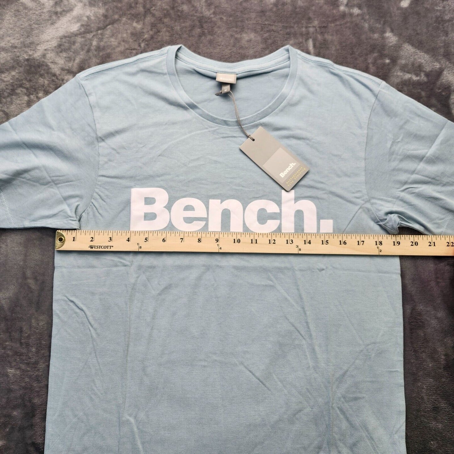 Bench Urban Wear Unisex T-Shirt Light Blue Size Medium