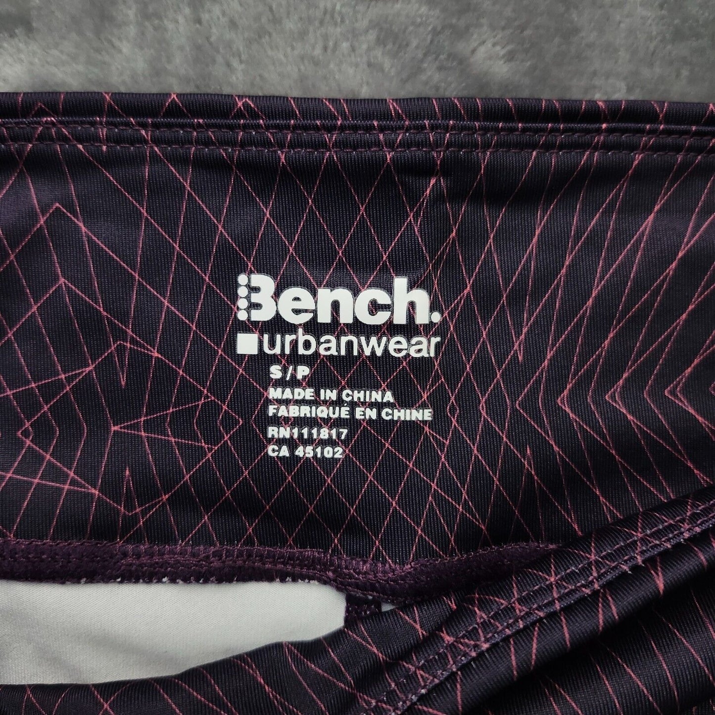 NWT Bench Urban Wear Womens Yoga pants capri Size Small Purple