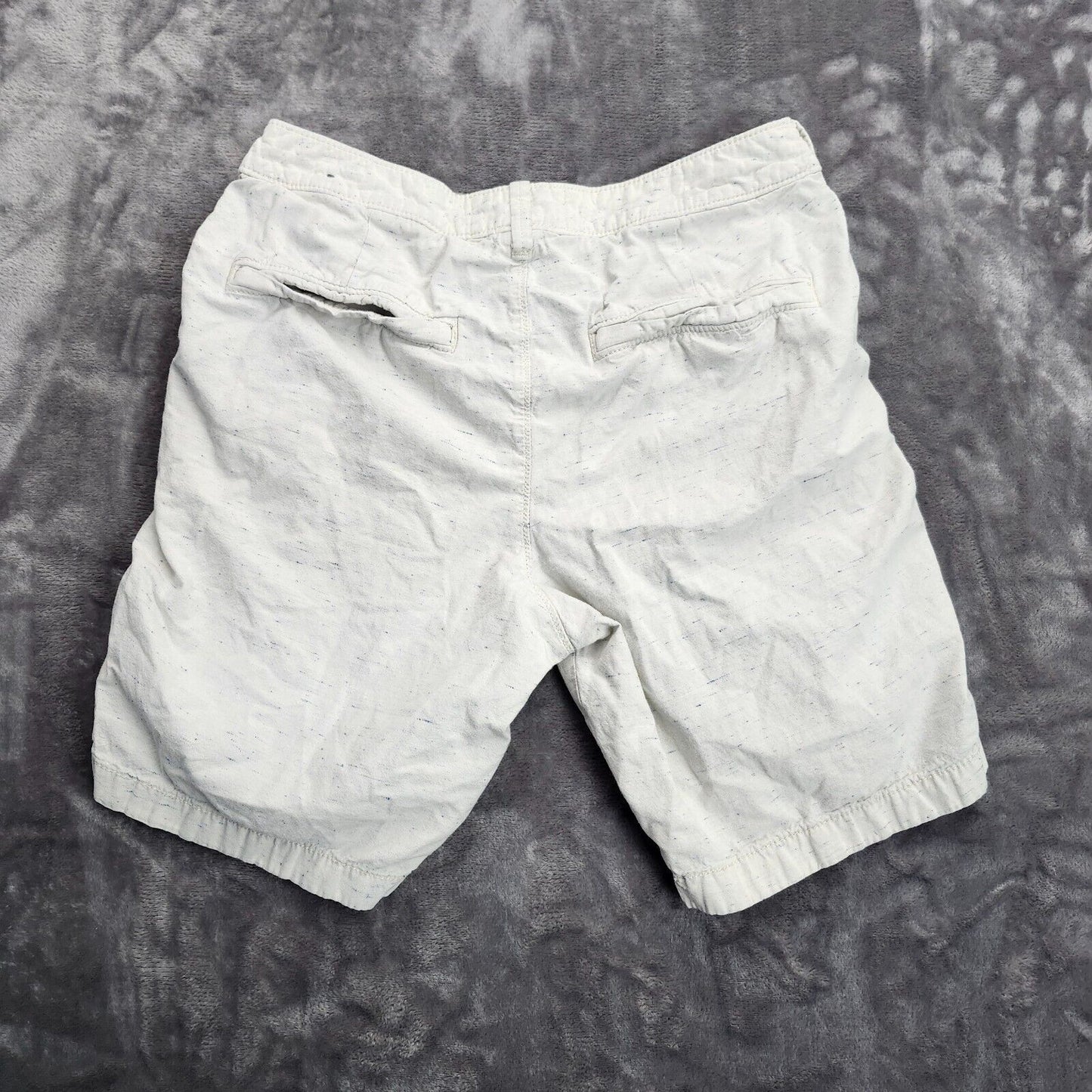 Hollister Men's (28) White Classic Fit Chino Shorts, Epic Flex, Hits at the Knee