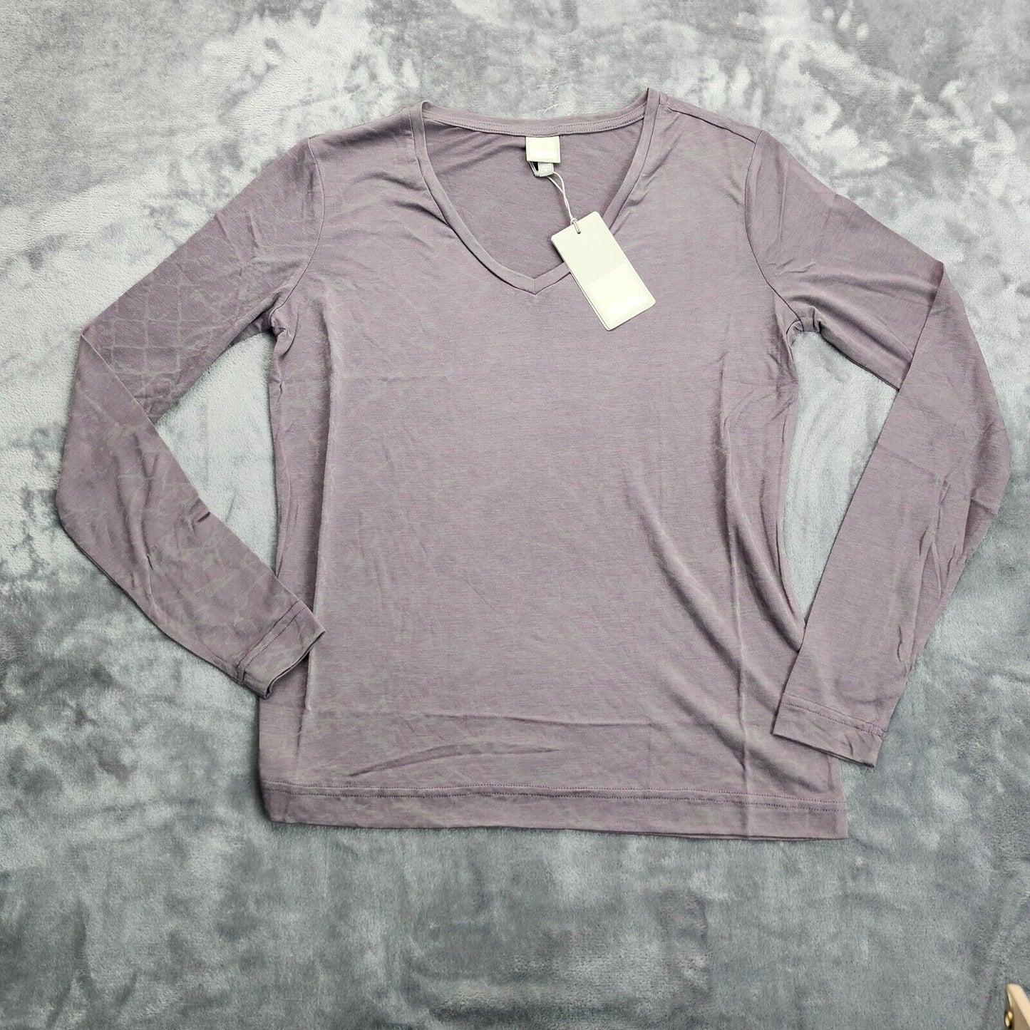 Bench Urbanwear Womens Gray V-neck Athletic long sleeve Shirt size Small