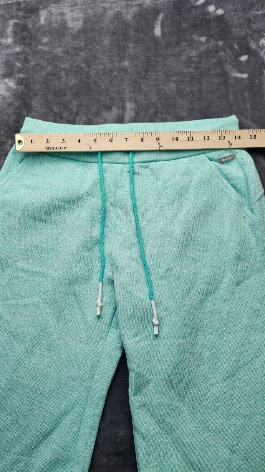 NWT Bench Urban Wear Womens Capri Sweat pants Size Small Mint