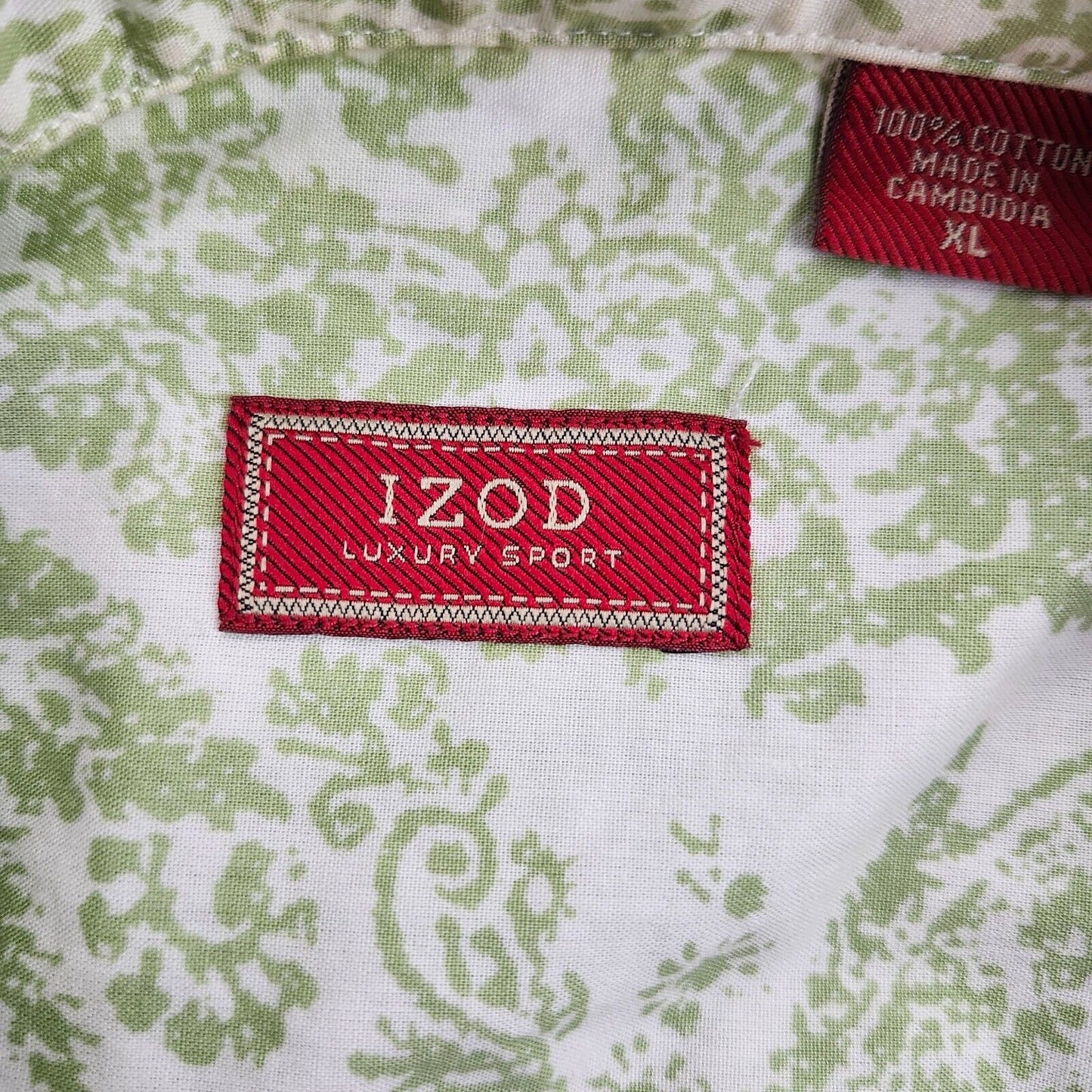 Izod Button Up Dress Shirt Men's XL Short Sleeve button up Paisley Green White