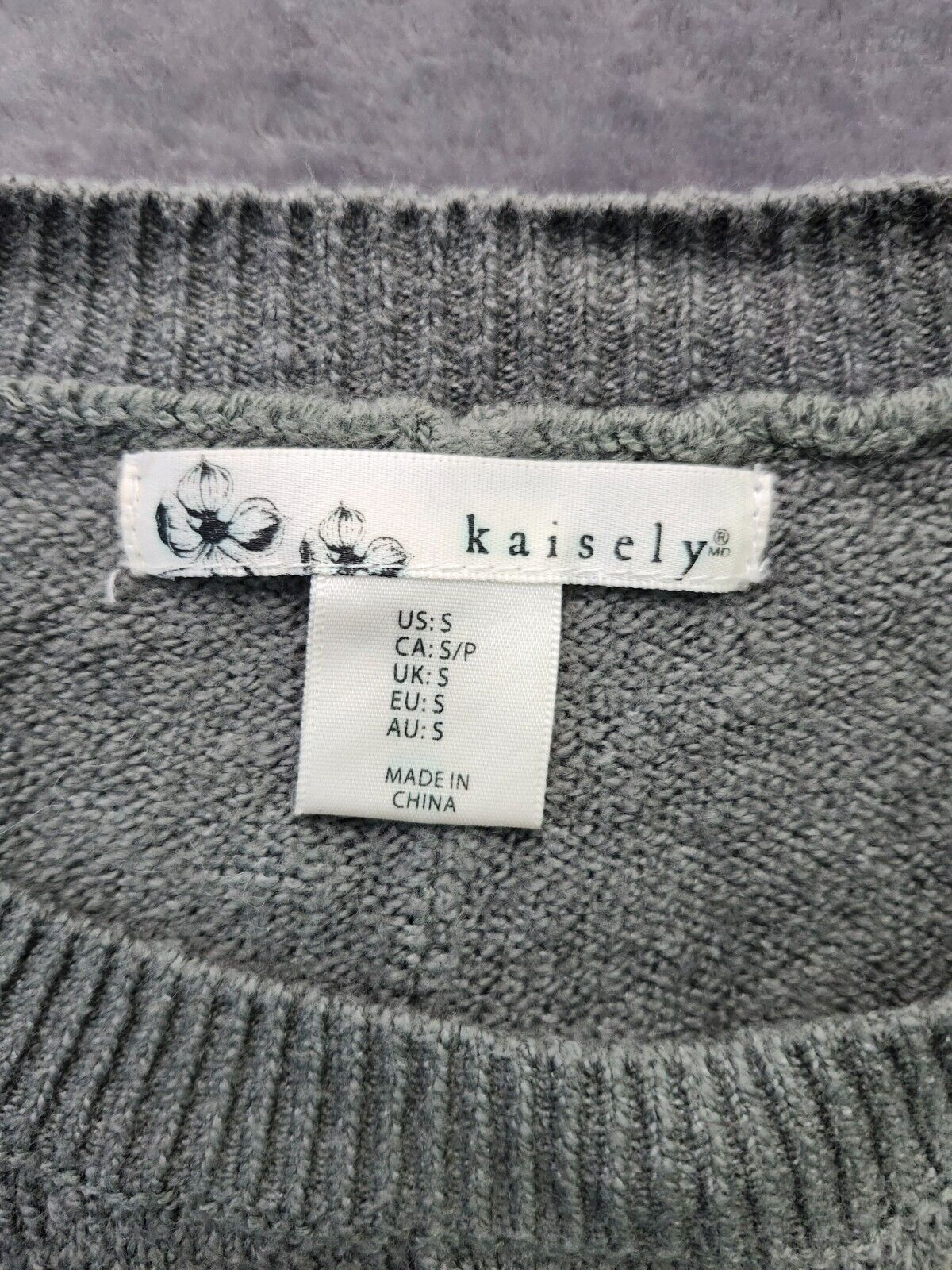 Kaisely knit sweater womens size small grey