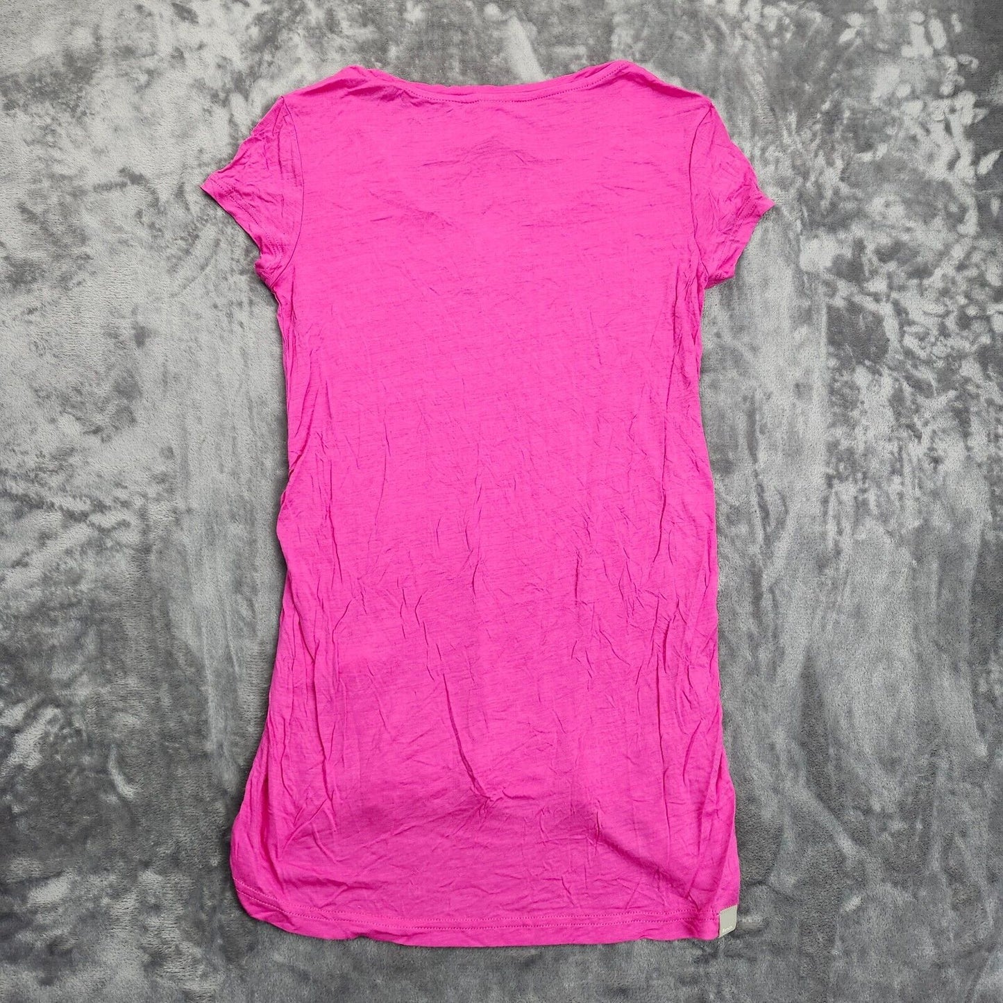 Bench Urban Wear Womens Cap sleeve With long torso Bright Pink T-Shirt Size SM