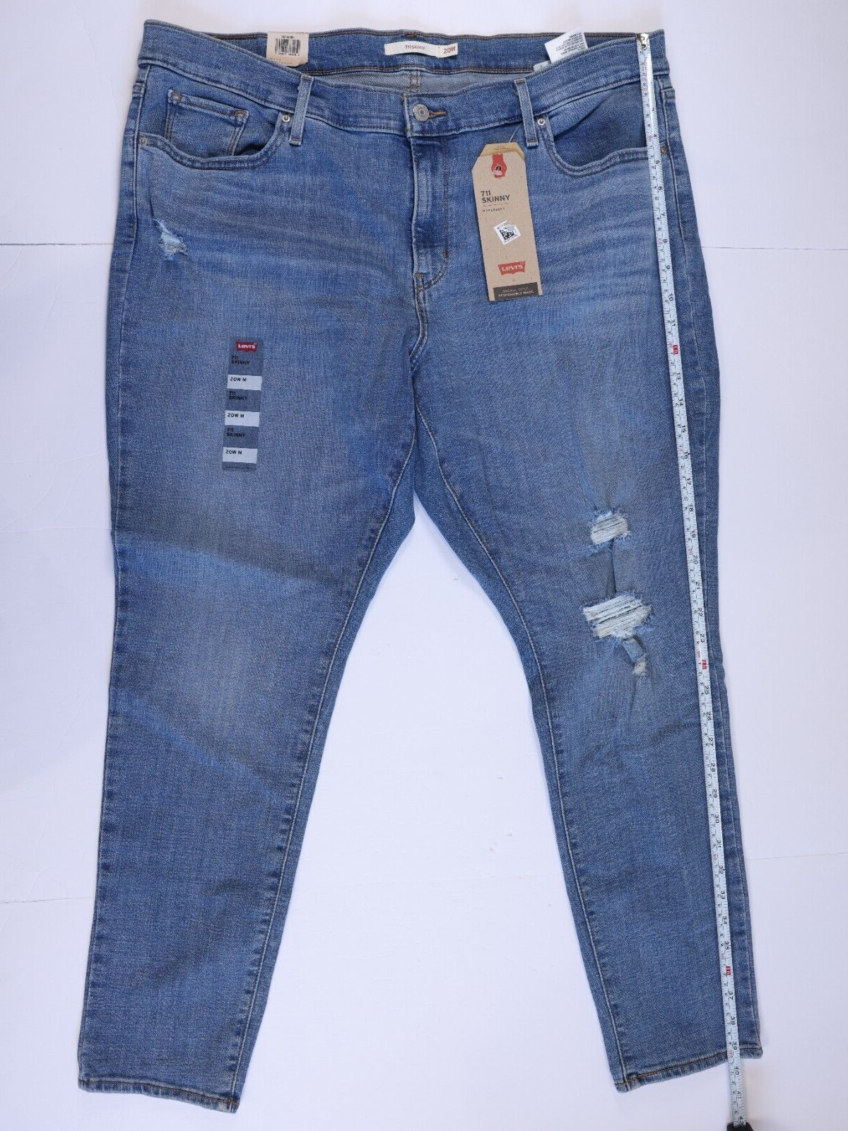 Levis 711 Womens Skinny Mid Rise Slim Through the Hid and Thigh Denim 20W