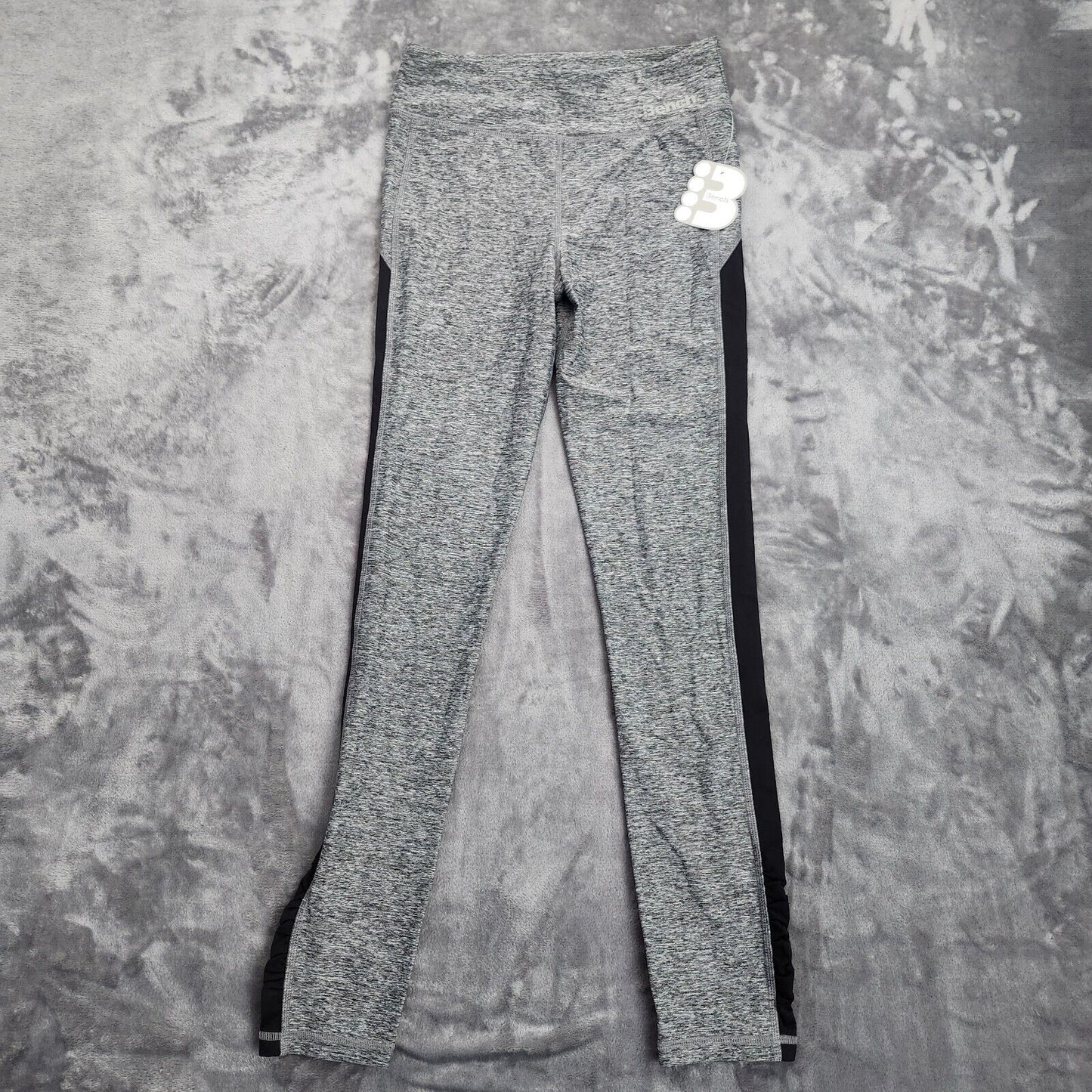 NWT Bench Urban Wear Womens Yoga pants Size Small Grey