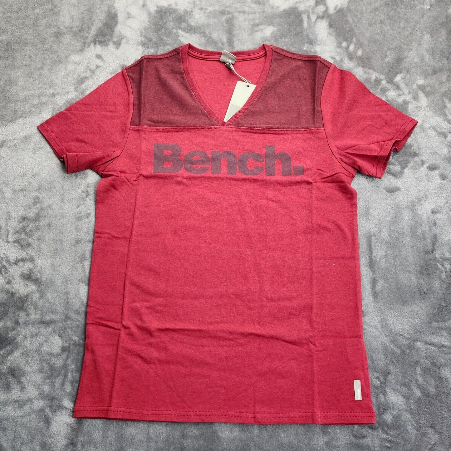 Bench Urbanwear Womens Red Athletic T-Shirt size Medium