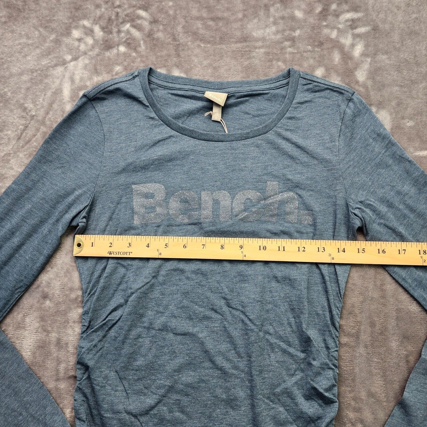 Bench Urban Wear Womens Scoop neck long sleeve Size small Light Blue