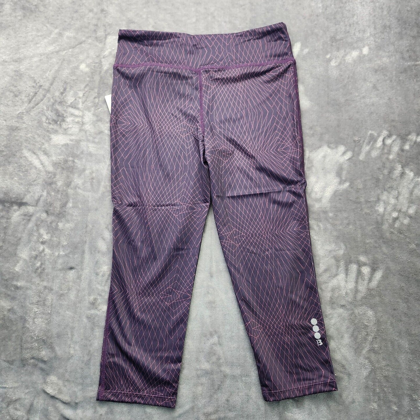 NWT Bench Urban Wear Womens Yoga pants capri Size Small Purple