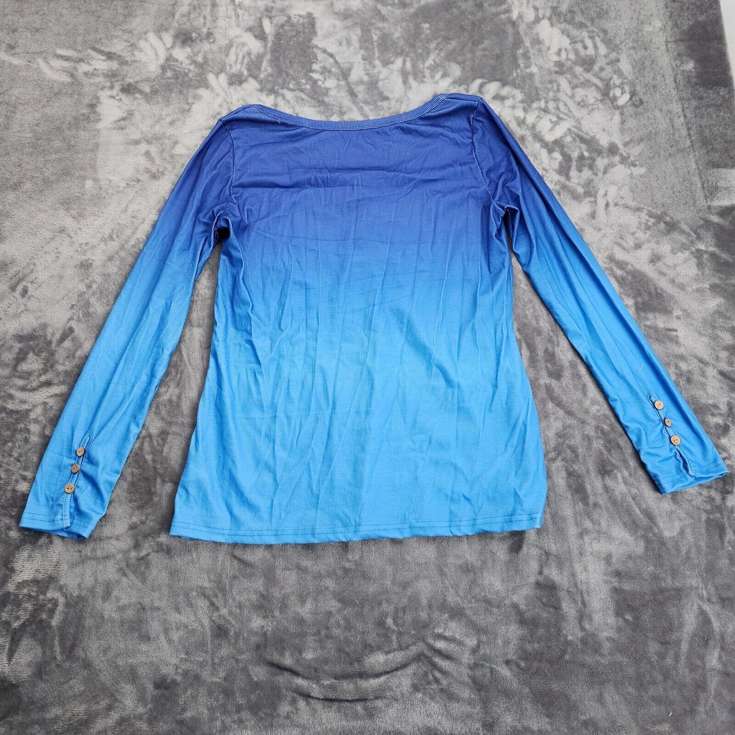 Women Gradient V-neck Long Sleeve Button Blouse Size Blue Medium