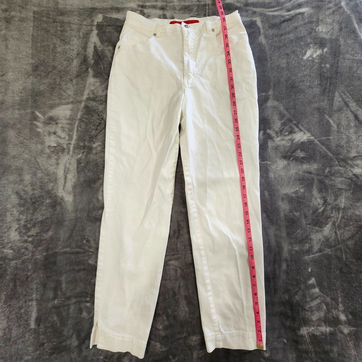 Gloria Vanderbilt Straight Leg Women's size 8 White Denim Jeans