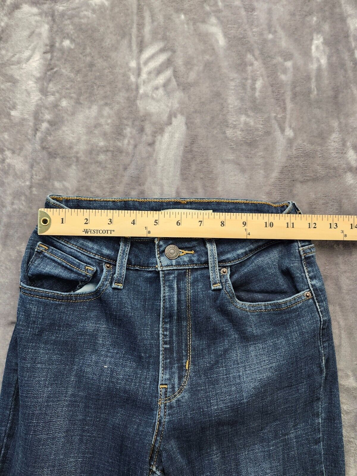 Levis 721 High rise skinny womens size 26