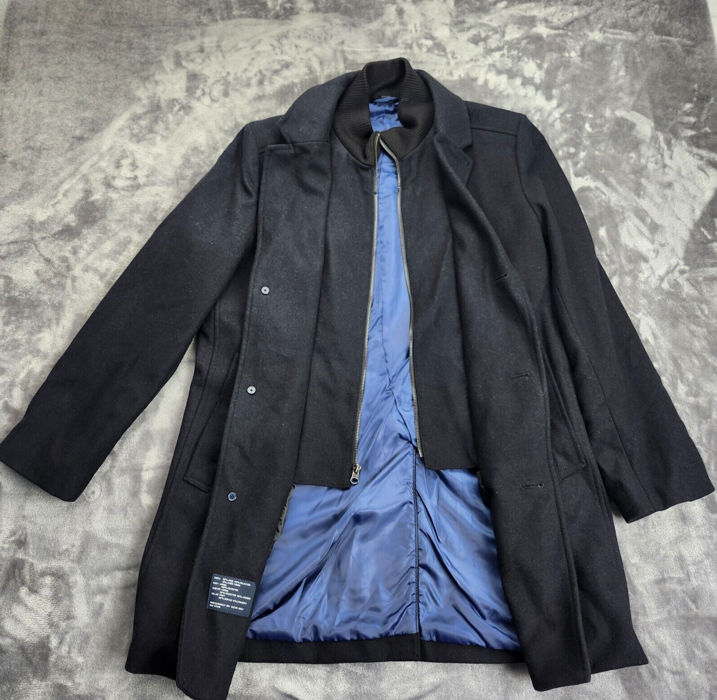 NEW Tommy Hilfiger Men's Black and Blue Trench Coat Zip up and Buttons 36 S