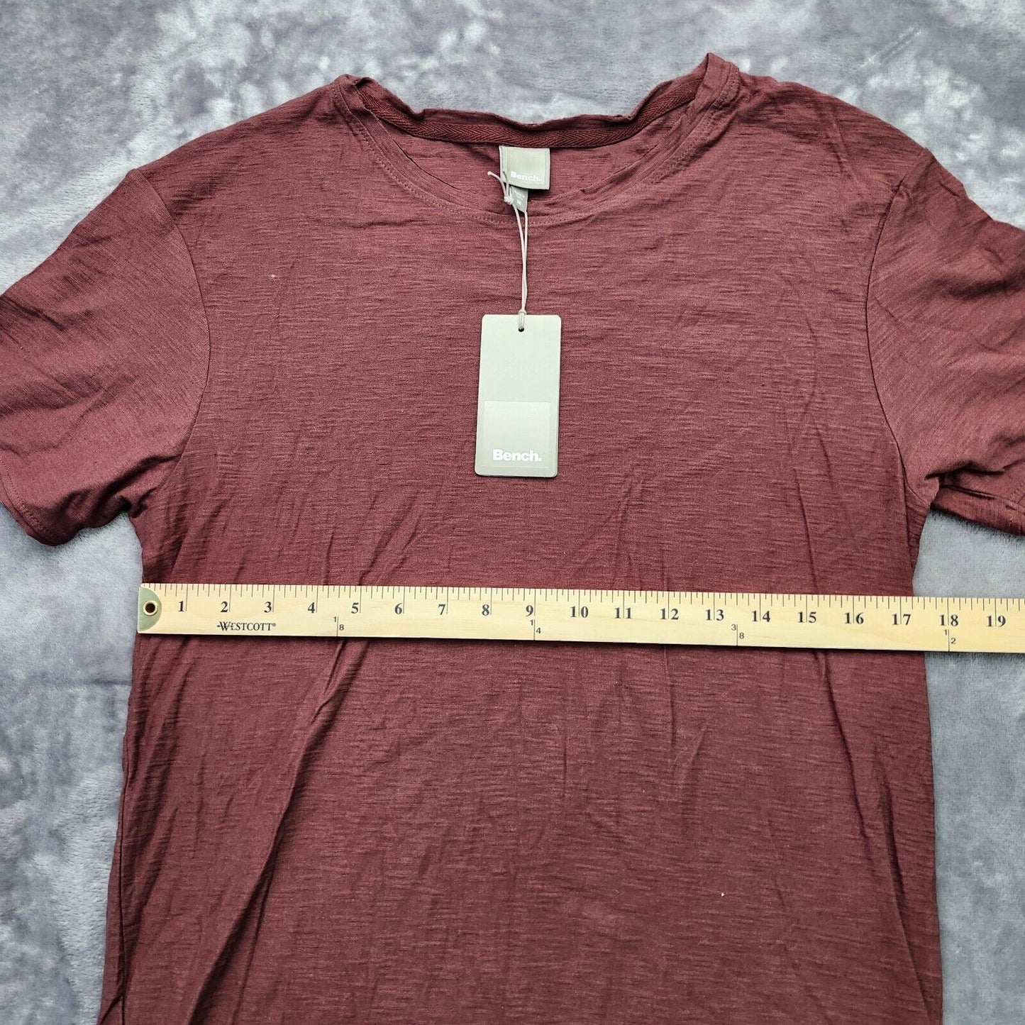 Bench Urban Wear Mens T-Shirt Size Medium Maroon