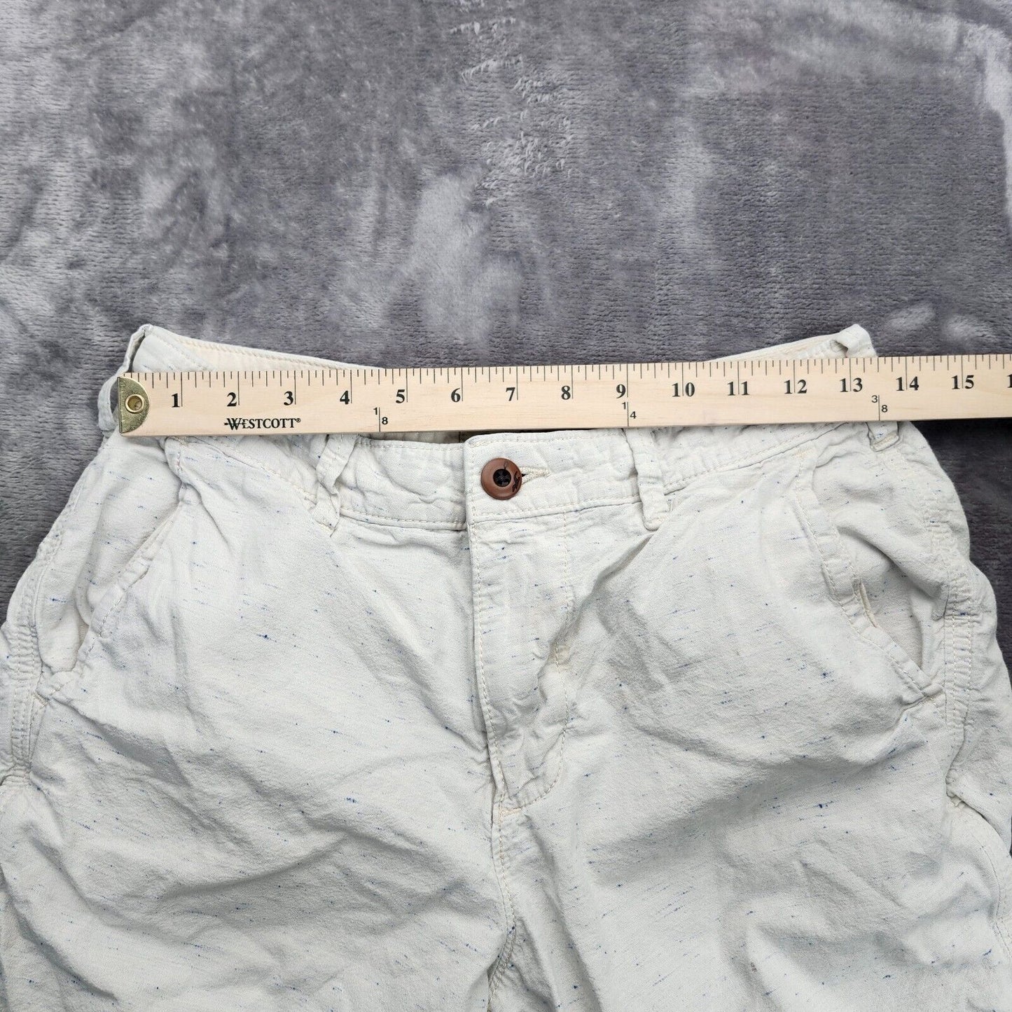 Hollister Men's (28) White Classic Fit Chino Shorts, Epic Flex, Hits at the Knee