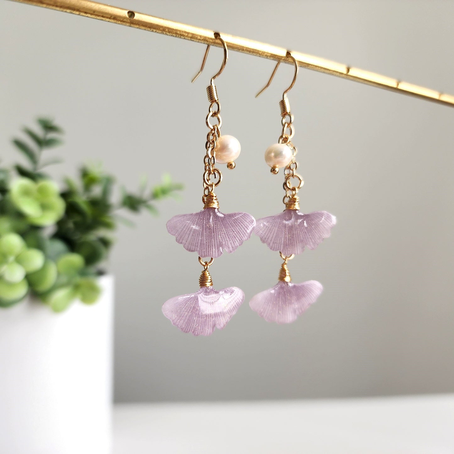 Sprinkle Ginkgo Leaf Earrings