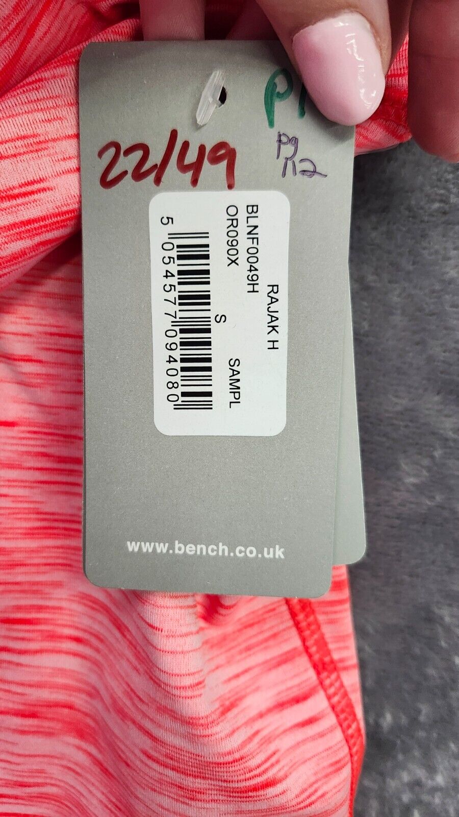 NWT Bench Urban Wear Womens Yoga pants capri skinny Size Small Pink