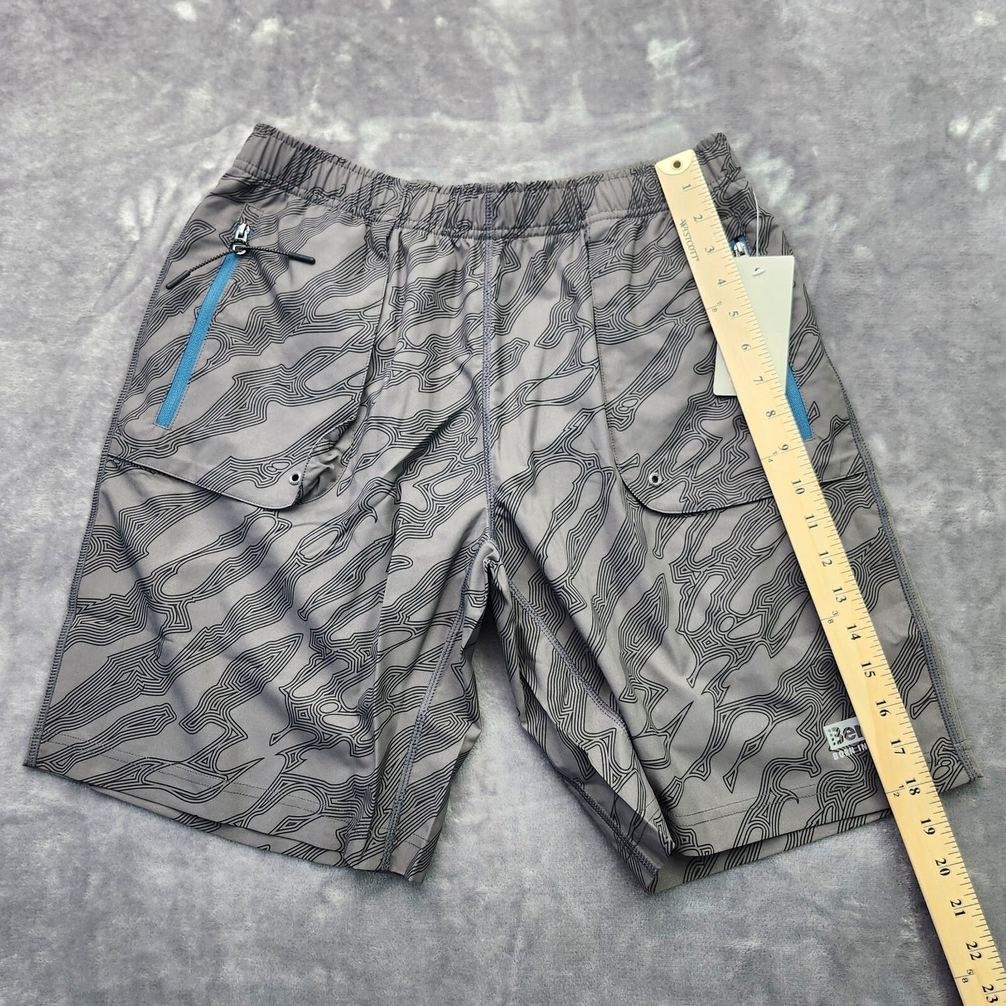 NWT Bench Urban Wear Unisex Loose fit Active shorts Size Medium Grey Topo map