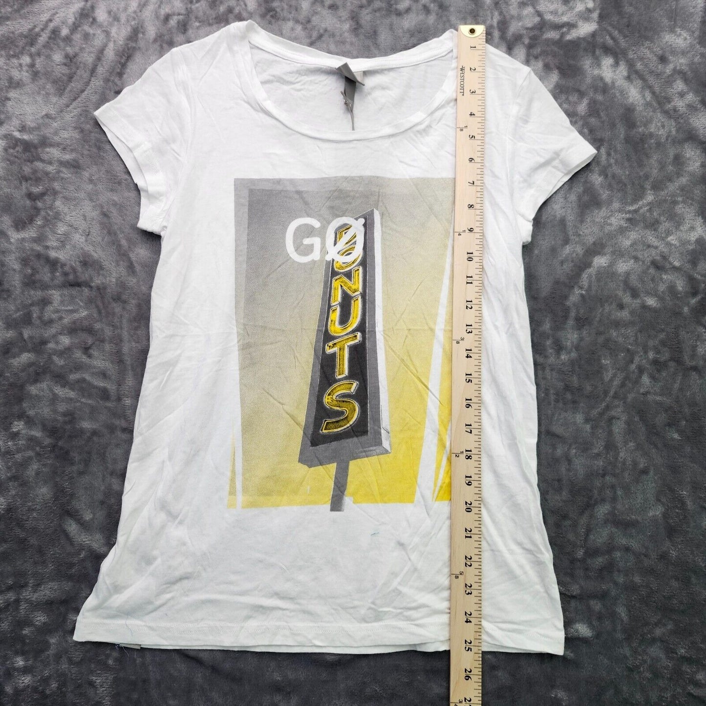 Bench Urban Wear Womens Graphic T-Shirt Size Small White/Yellow