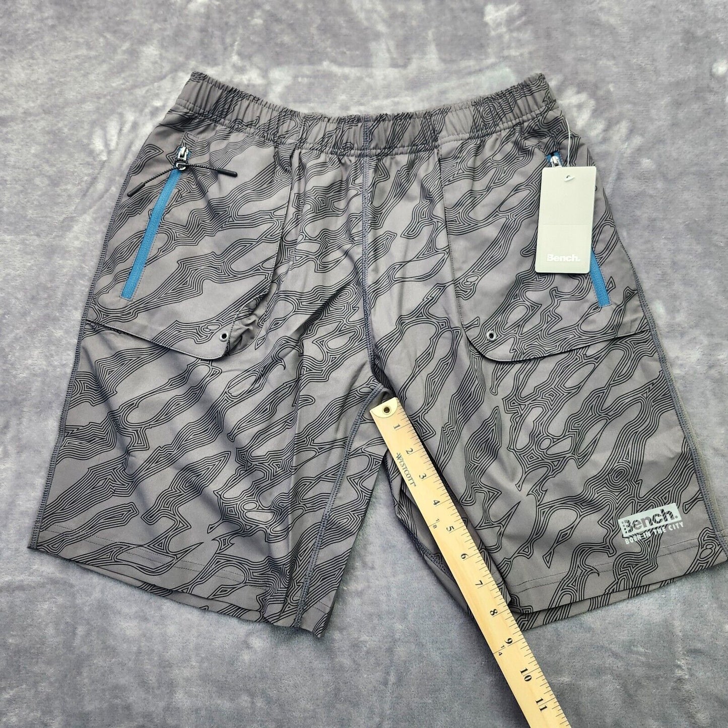 NWT Bench Urban Wear Unisex Loose fit Active shorts Size Medium Grey Topo map