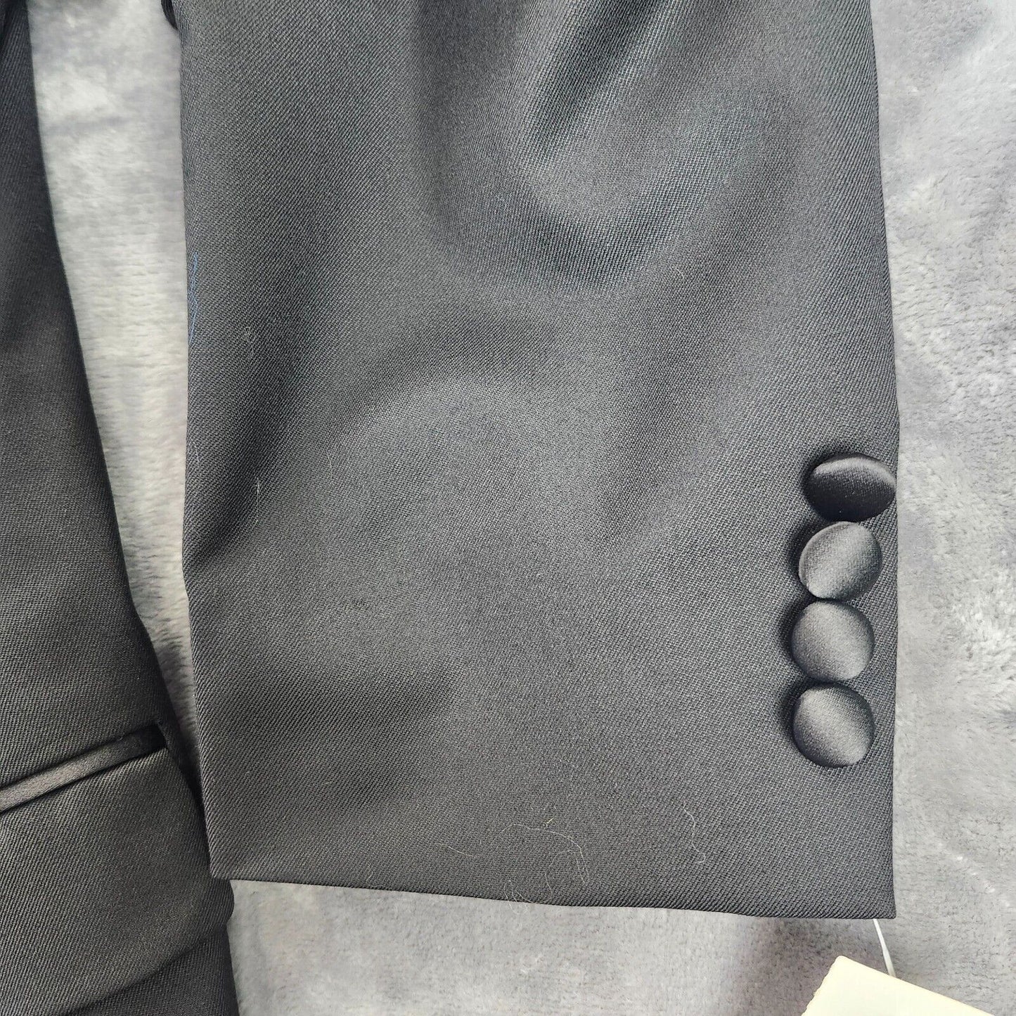 Tommy Hilfiger Men's 100% Wool Doyle Black Tuxedo Jacket Size 41 Regular