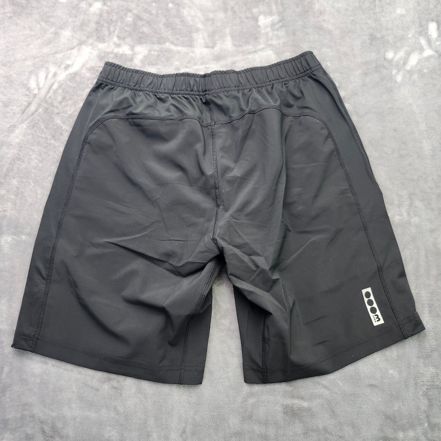 NWT Bench Urban Wear Unisex Loose fit Active shorts Size Medium RED/BLK