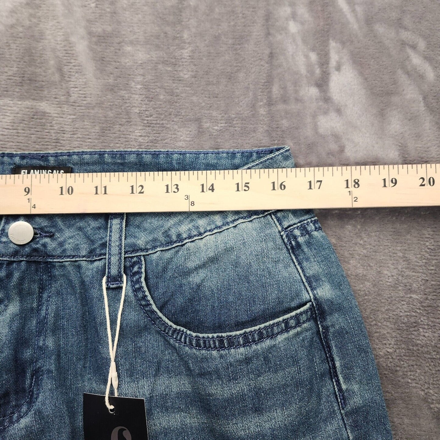 Flamingals Women's Straight Wide Leg Faded Blue Jeans Size Large