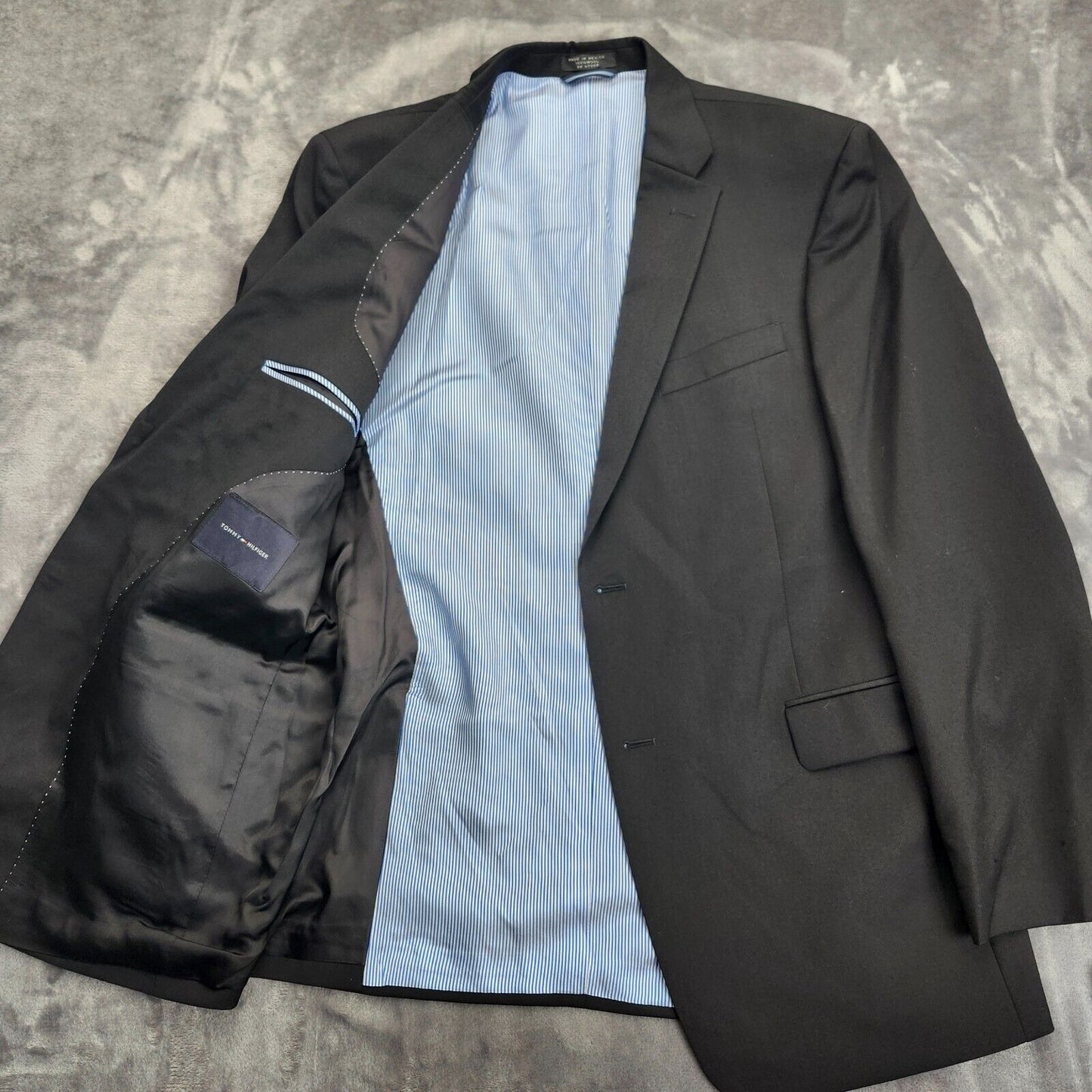 Tommy Hilfiger 100% Wool Suit Set Jacket Size 41 Regular, 30 Waist Pants